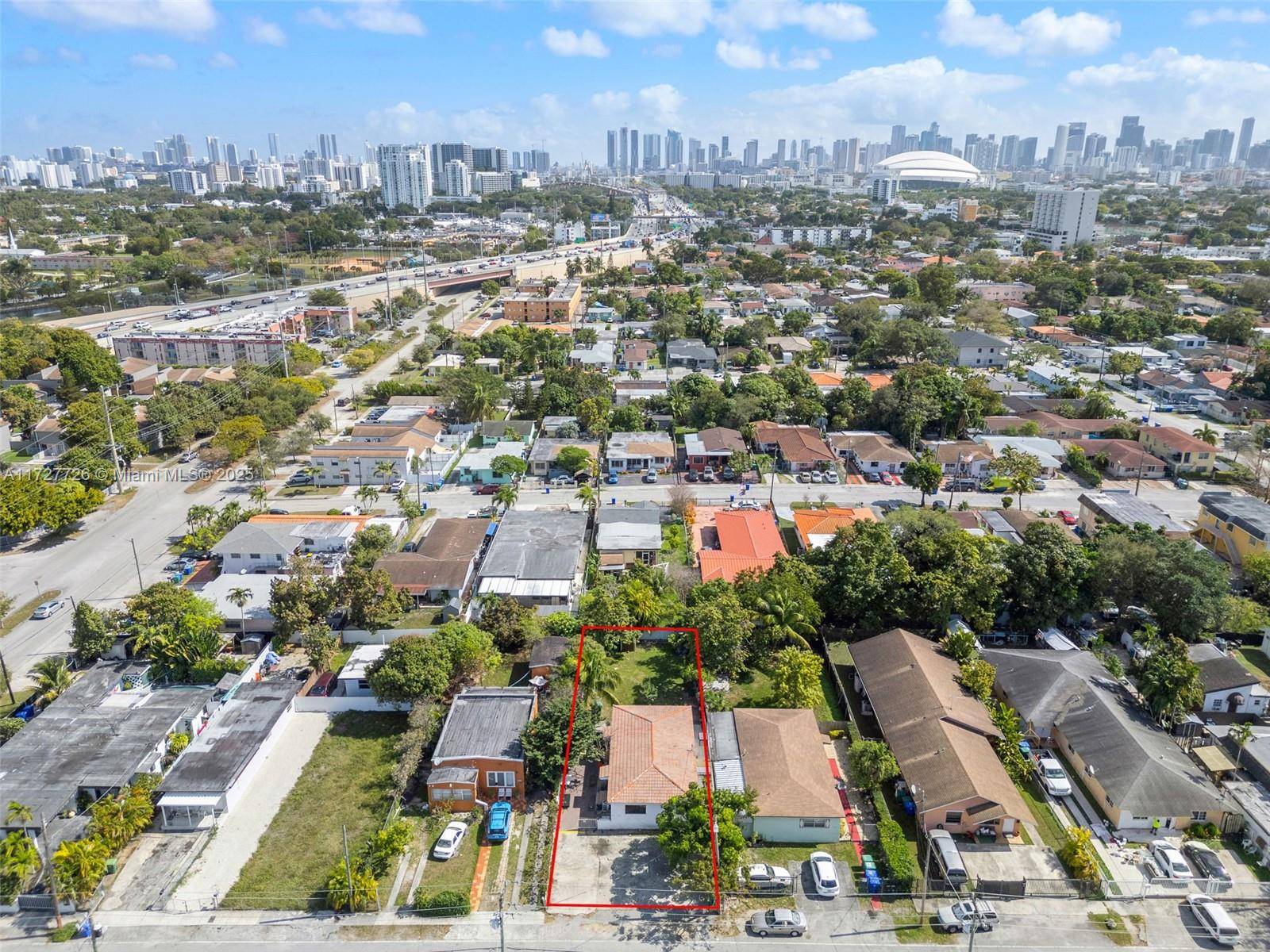 Miami, FL 33125,1011-1013 NW 25th Ave