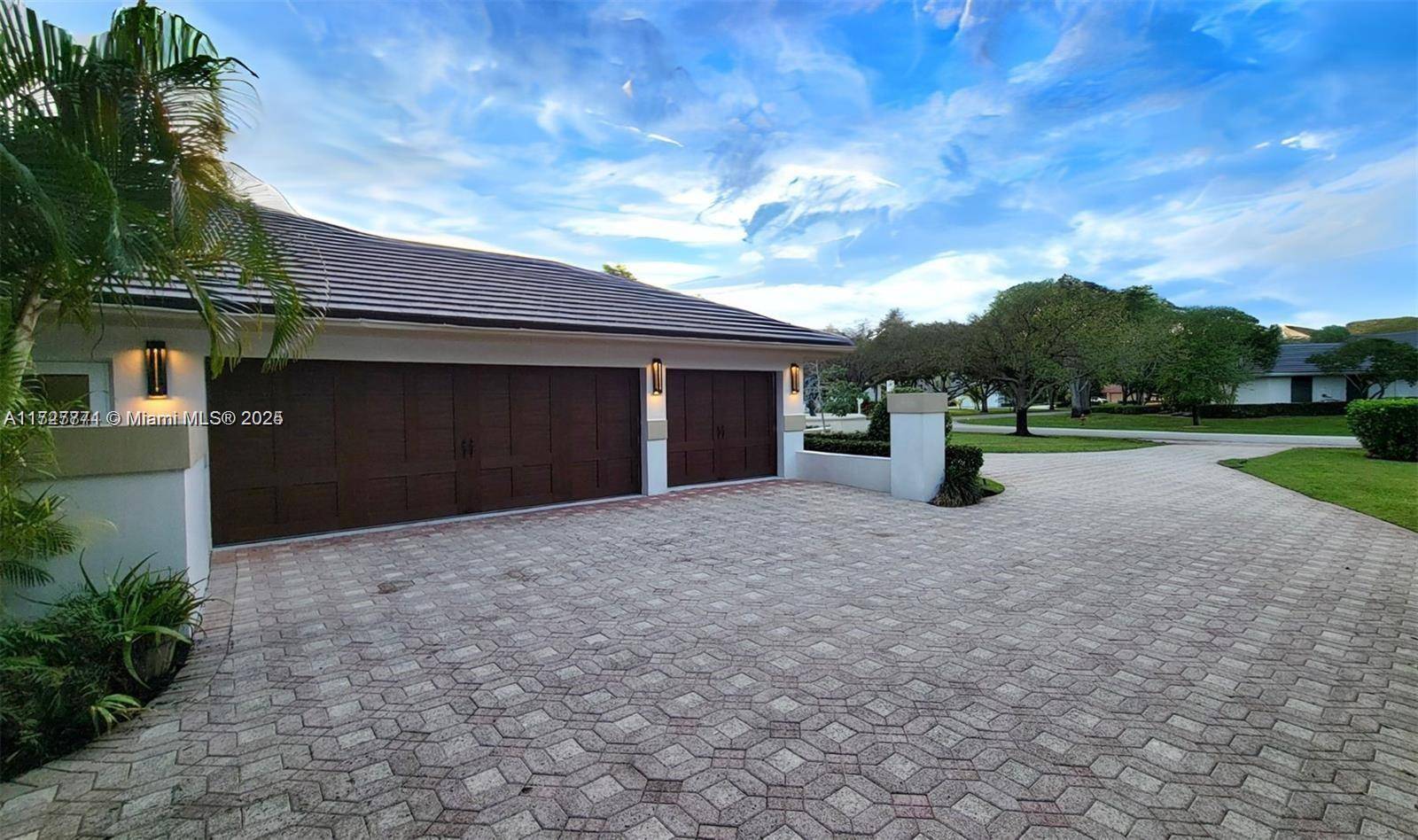 Parkland, FL 33067,7700 S Woodridge Dr
