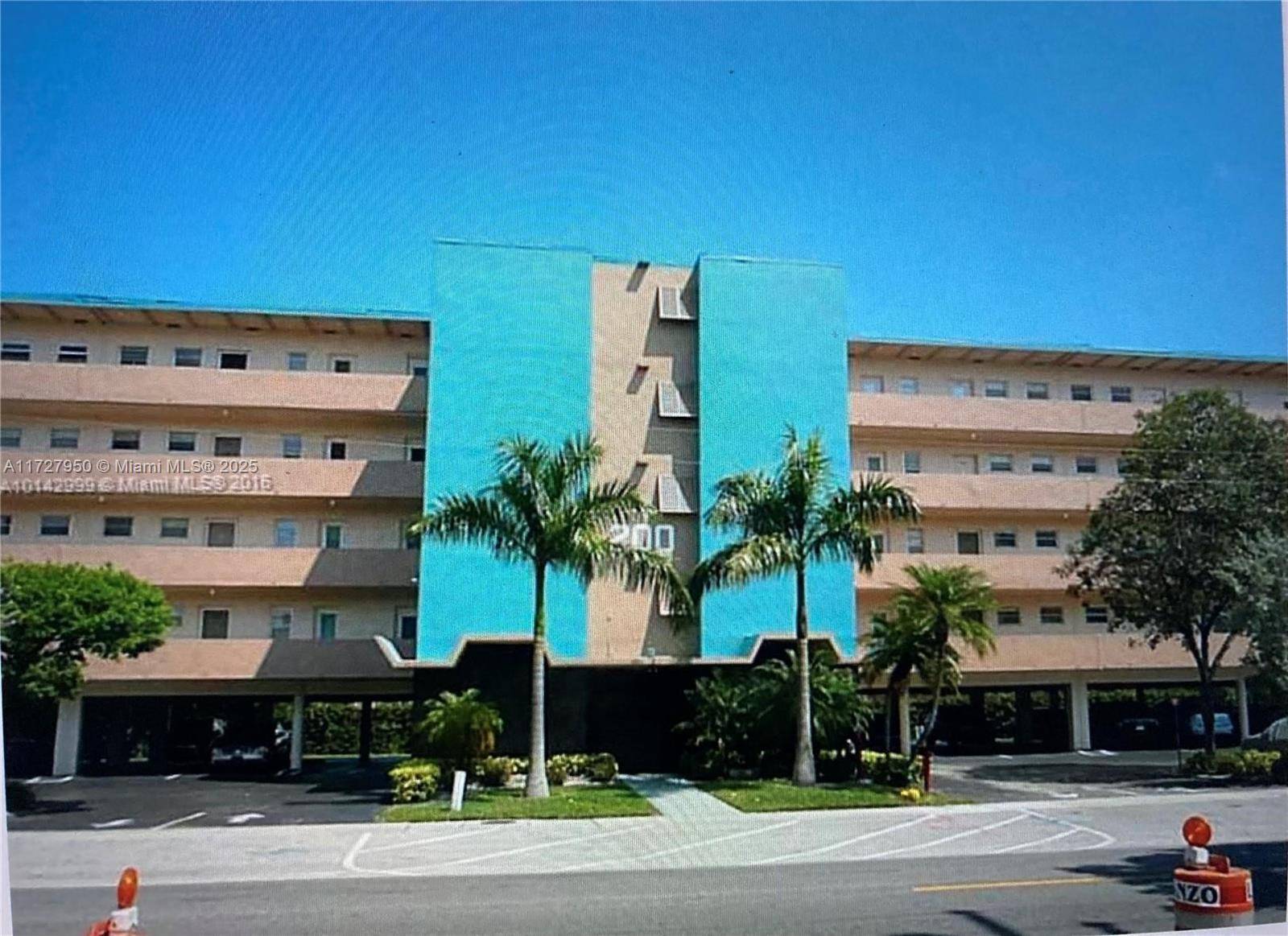 Hallandale Beach, FL 33009,200 NE 14th Ave #218