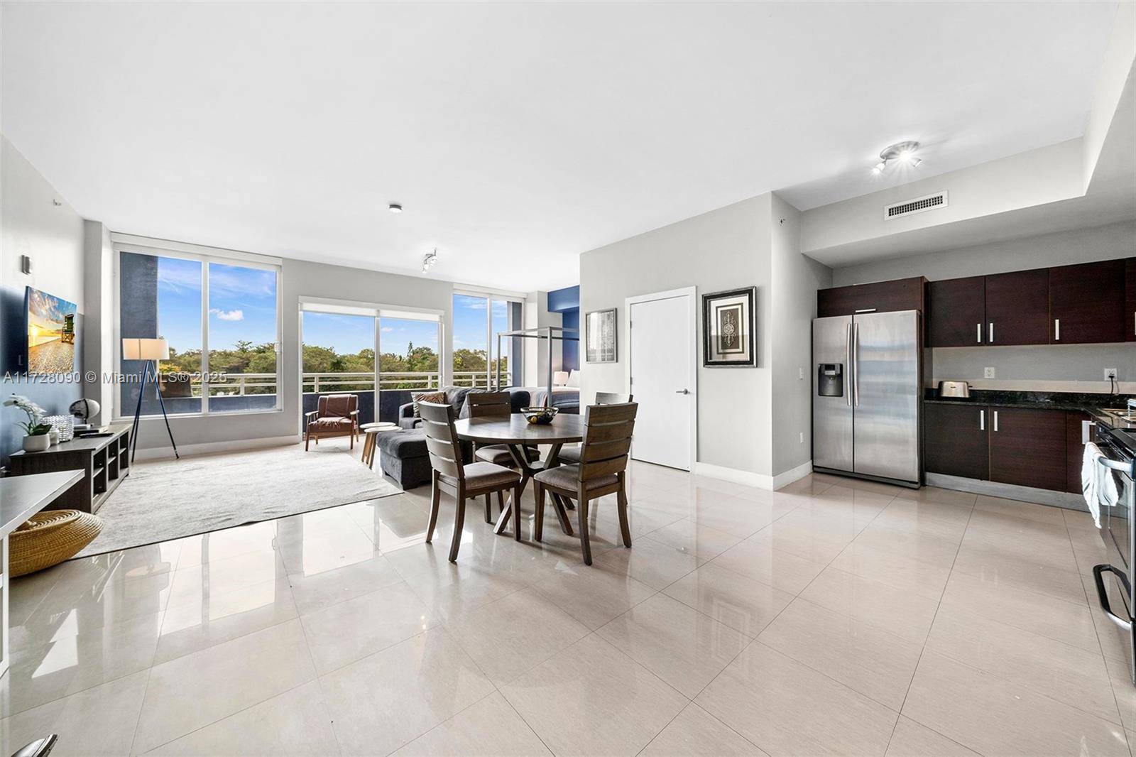 Miami, FL 33133,3250 Grand Ave #409