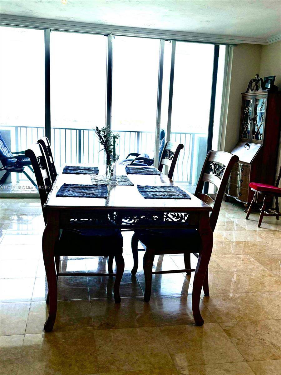 Bay Harbor Islands, FL 33154,10350 W Bay Harbor Dr #10AB