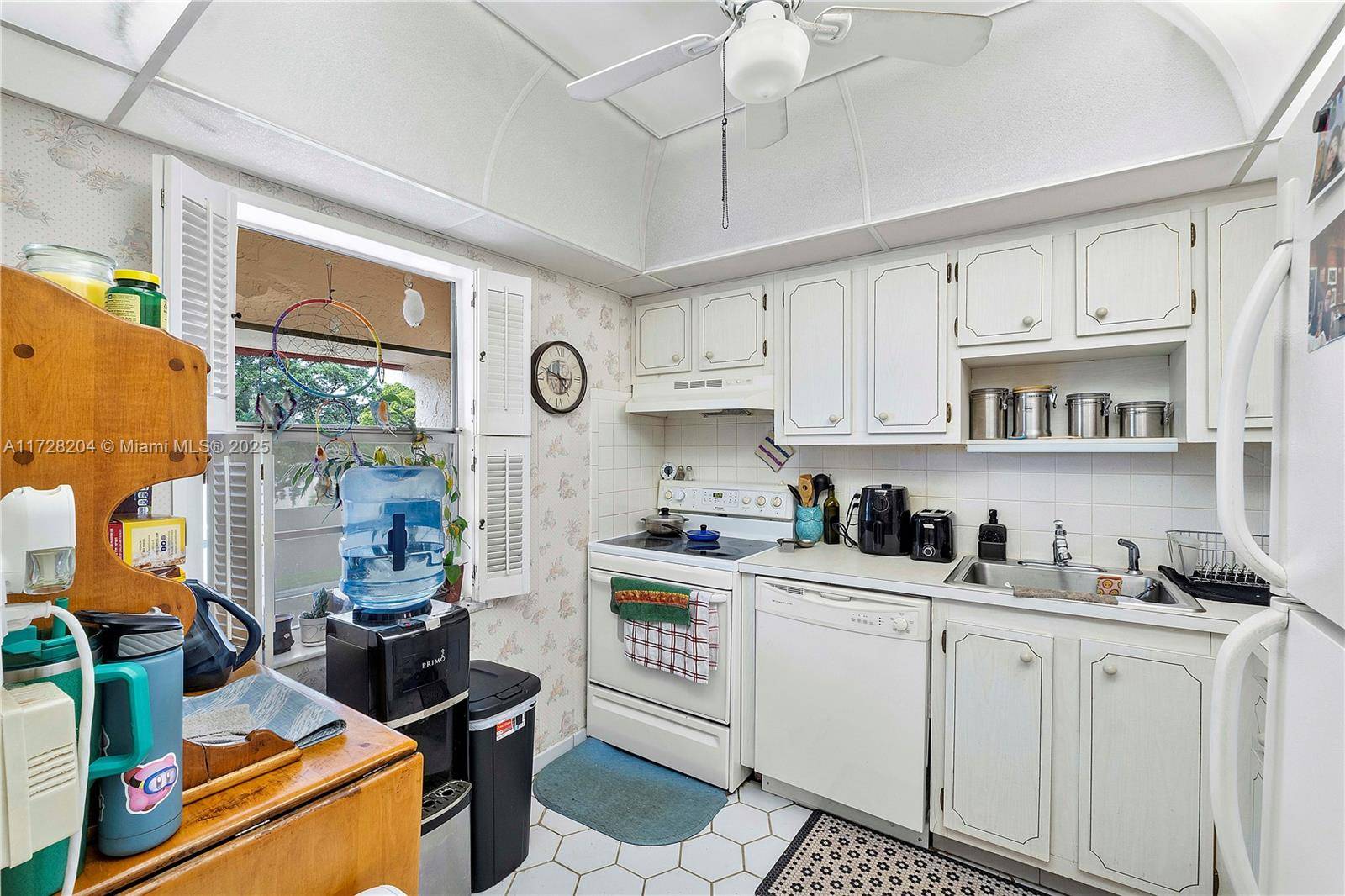 Margate, FL 33063,1030 Country Club Dr #407