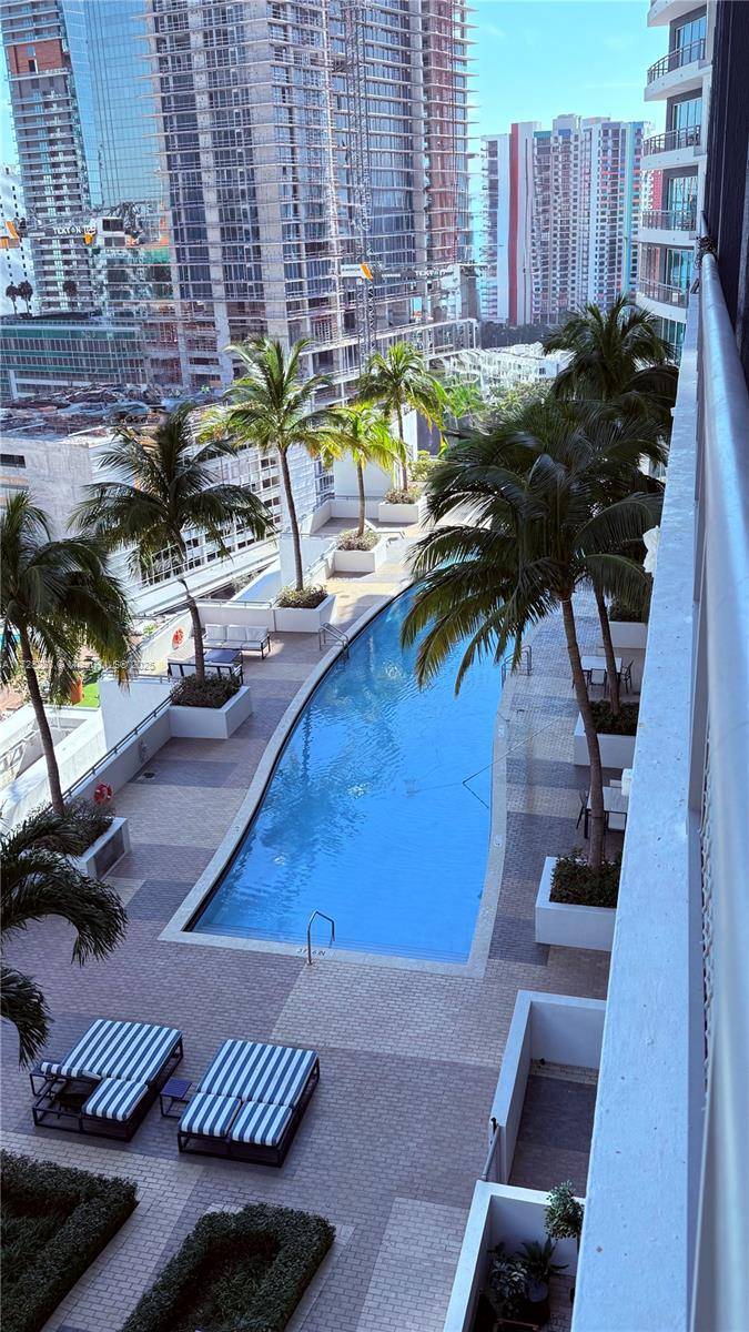 Miami, FL 33130,60 SW 13th St #1622