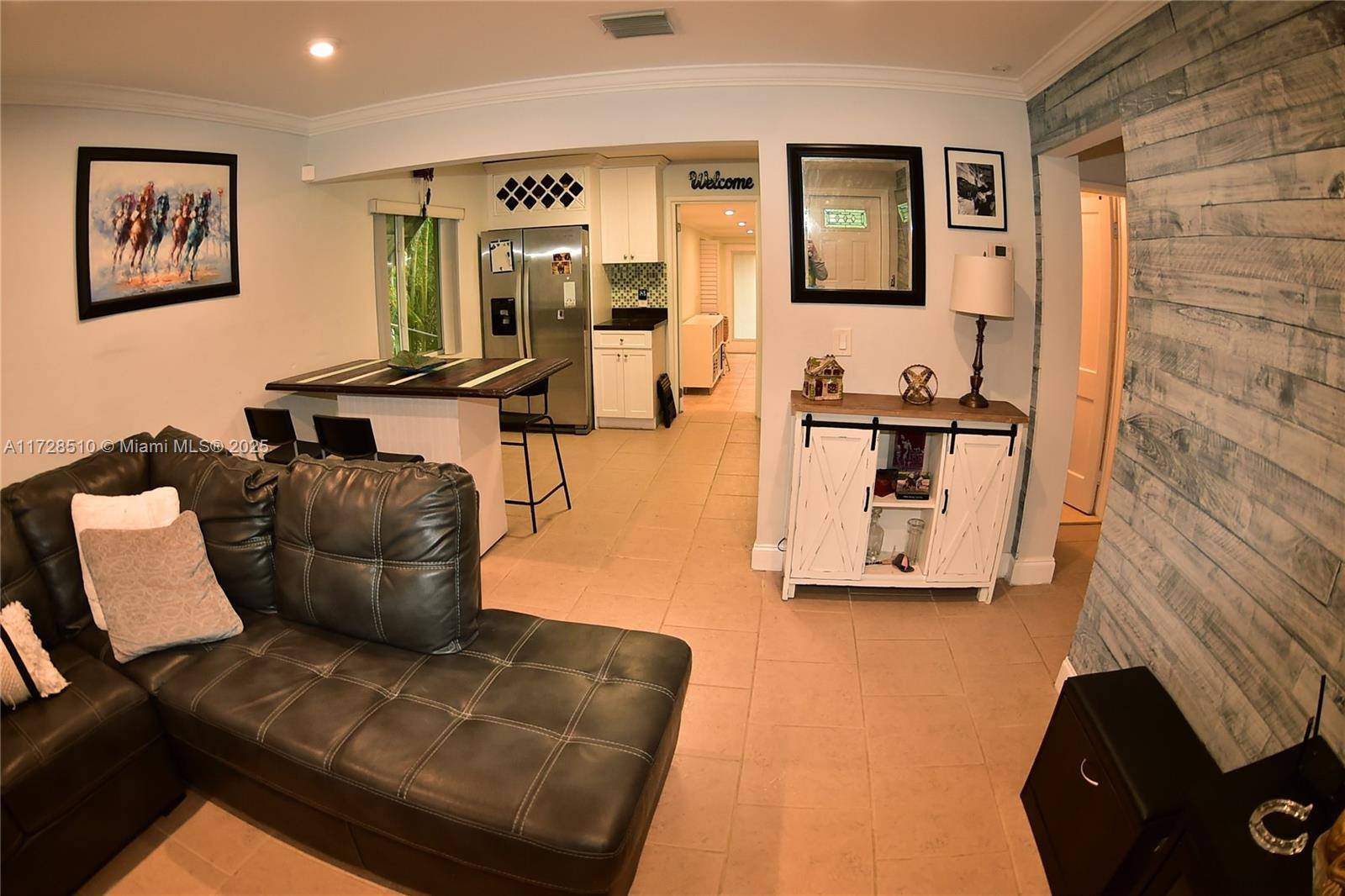 Hollywood, FL 33020,1615 Moffett St