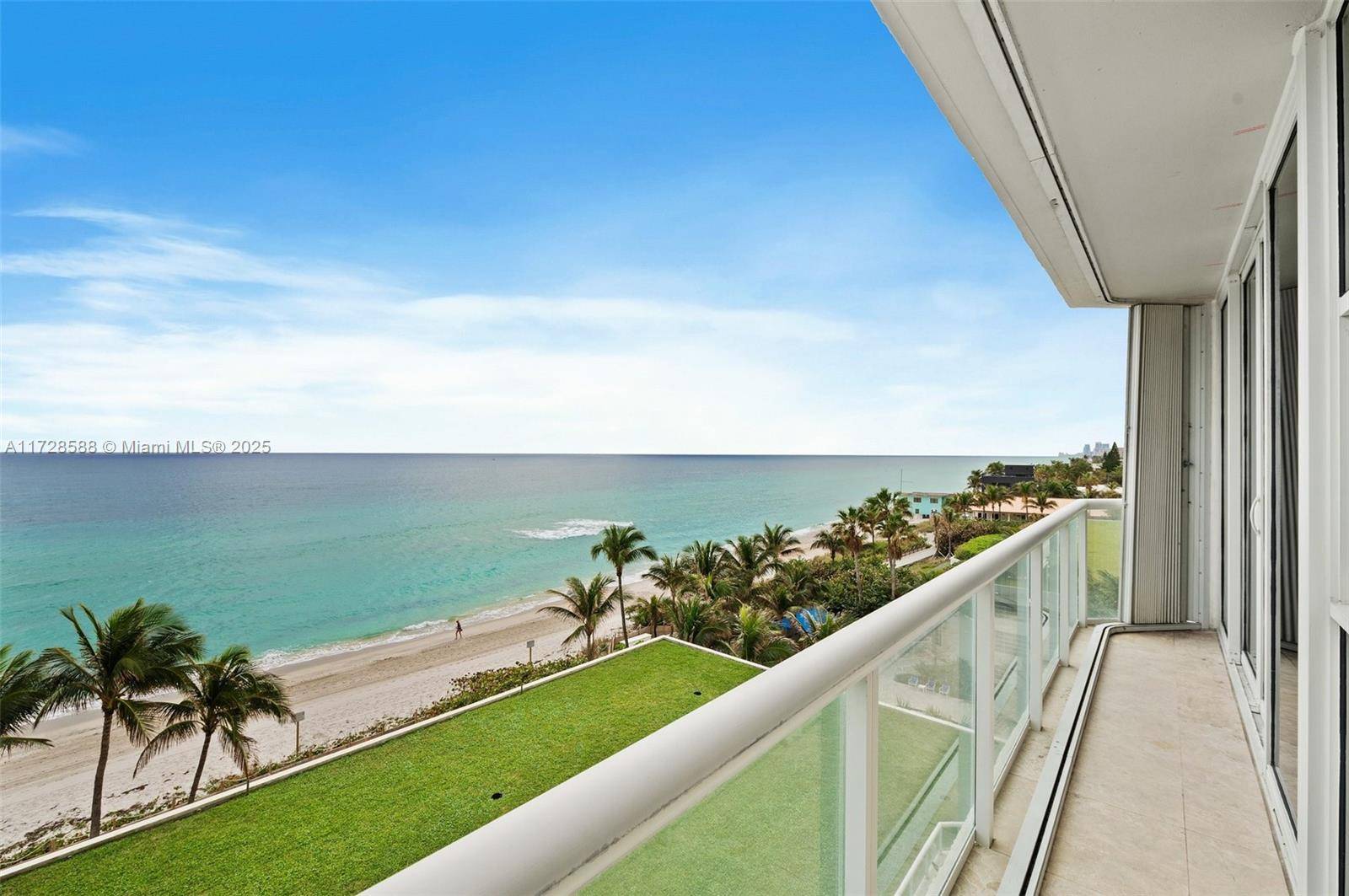 Hollywood, FL 33019,6051 N Ocean Dr #607