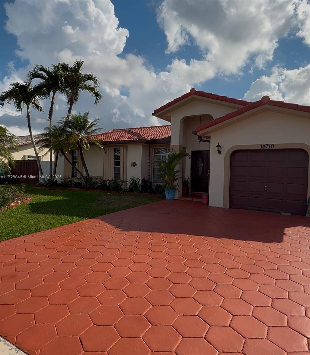 Miami, FL 33187,14710 SW 172nd St
