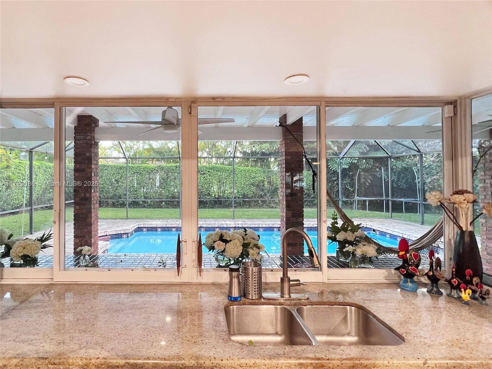 Pinecrest, FL 33156,7360 SW 128th St