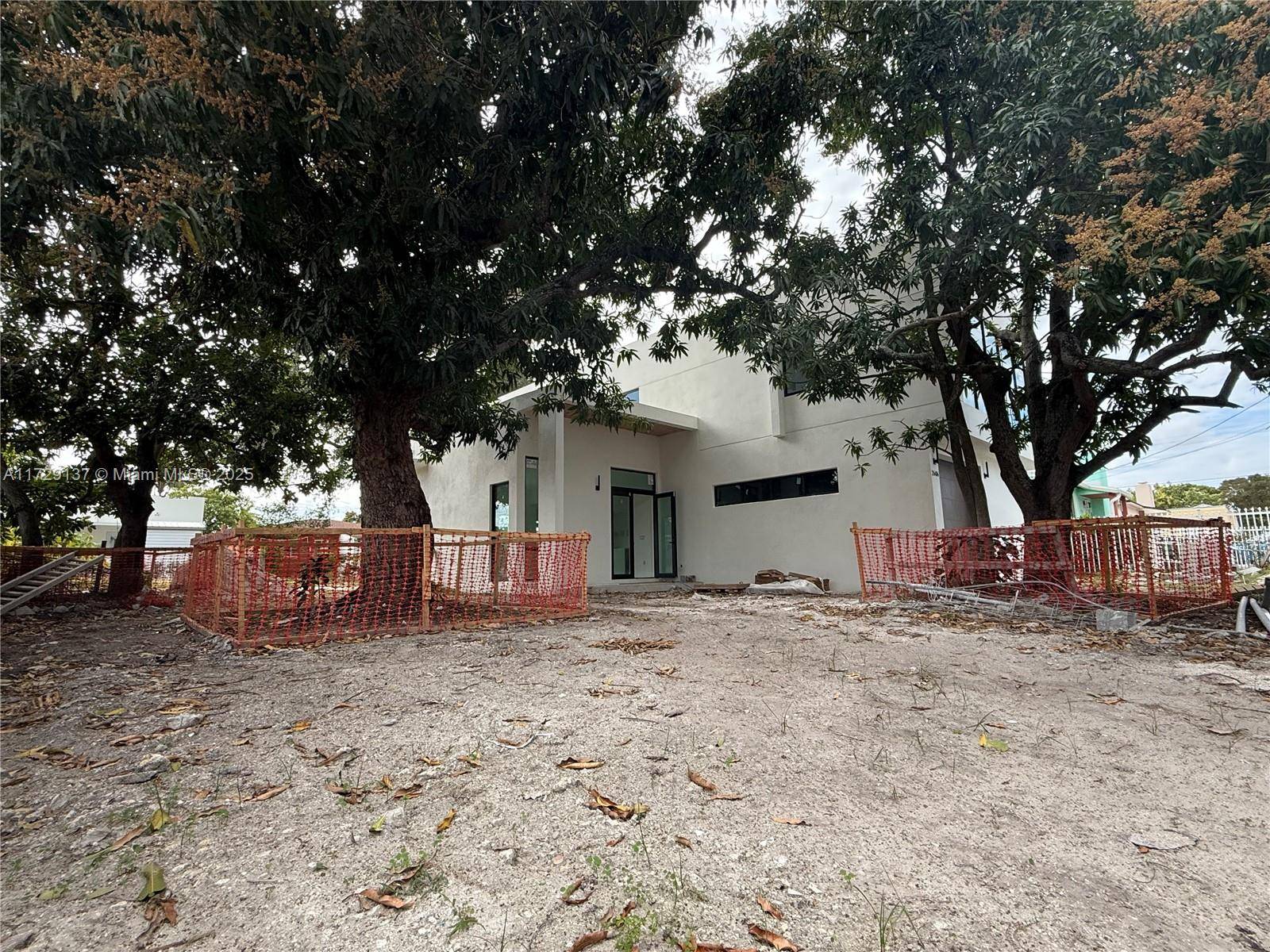 Miami, FL 33145,2606 SW 19th St