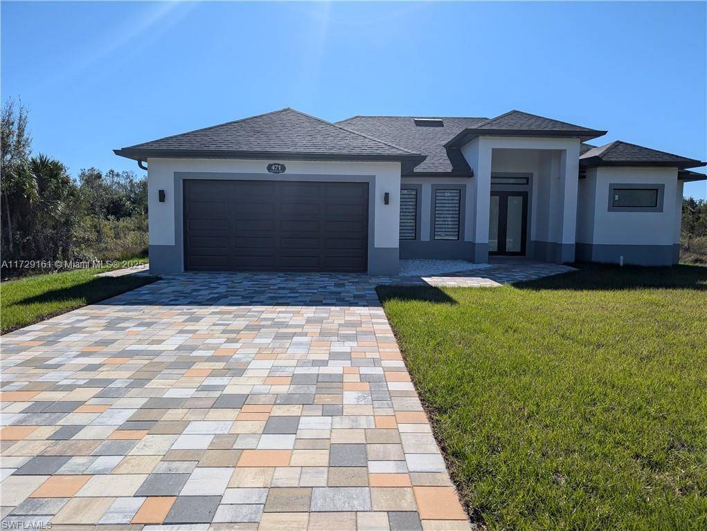 Lehigh Acres, FL 33972,471 Greenbriar blvd