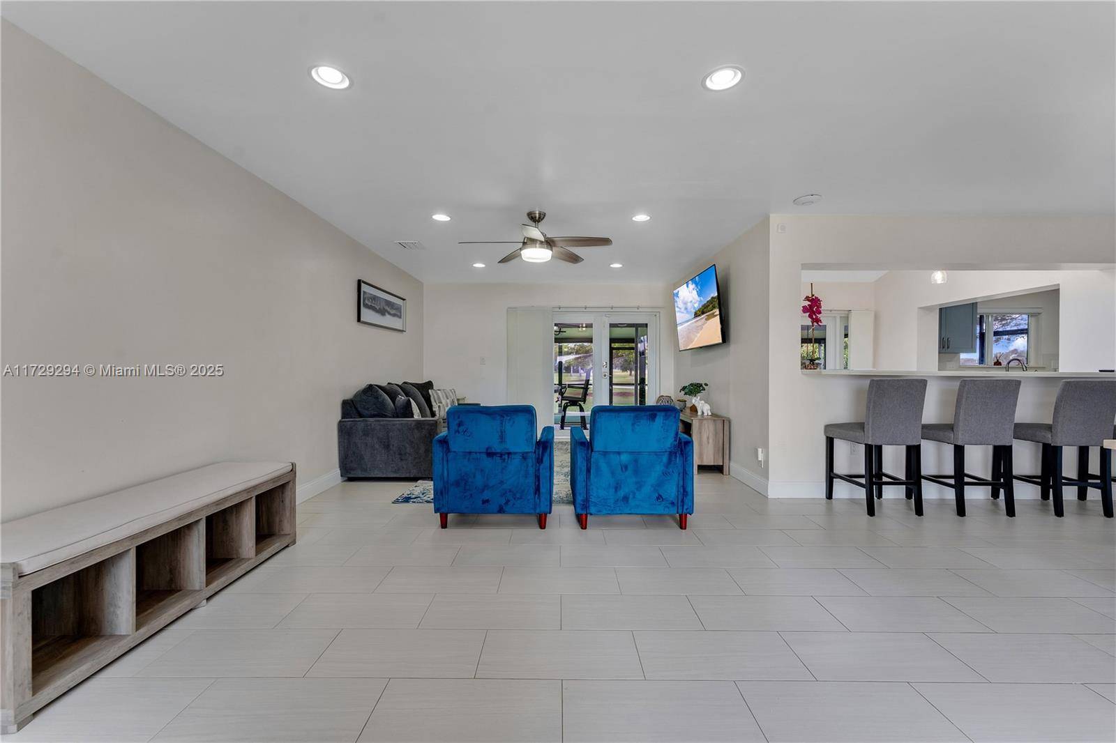 Palmetto Bay, FL 33157,9501 E Palmetto Club Ln E