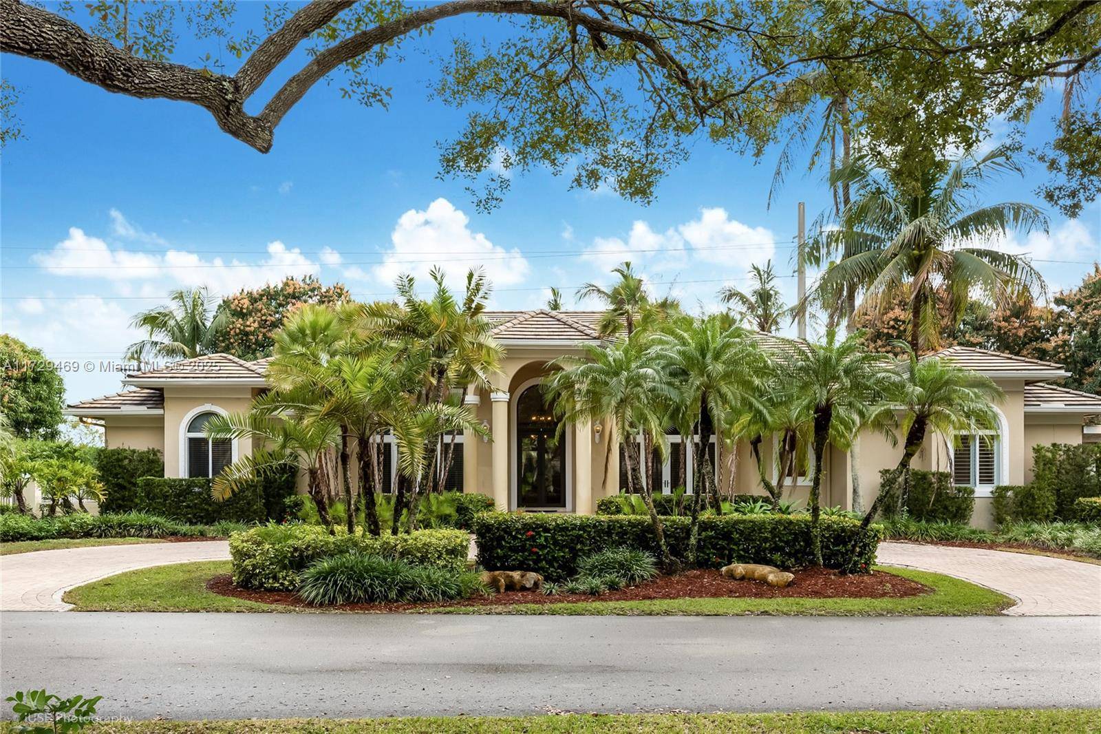 Palmetto Bay, FL 33158,13811 SW 67th Ct