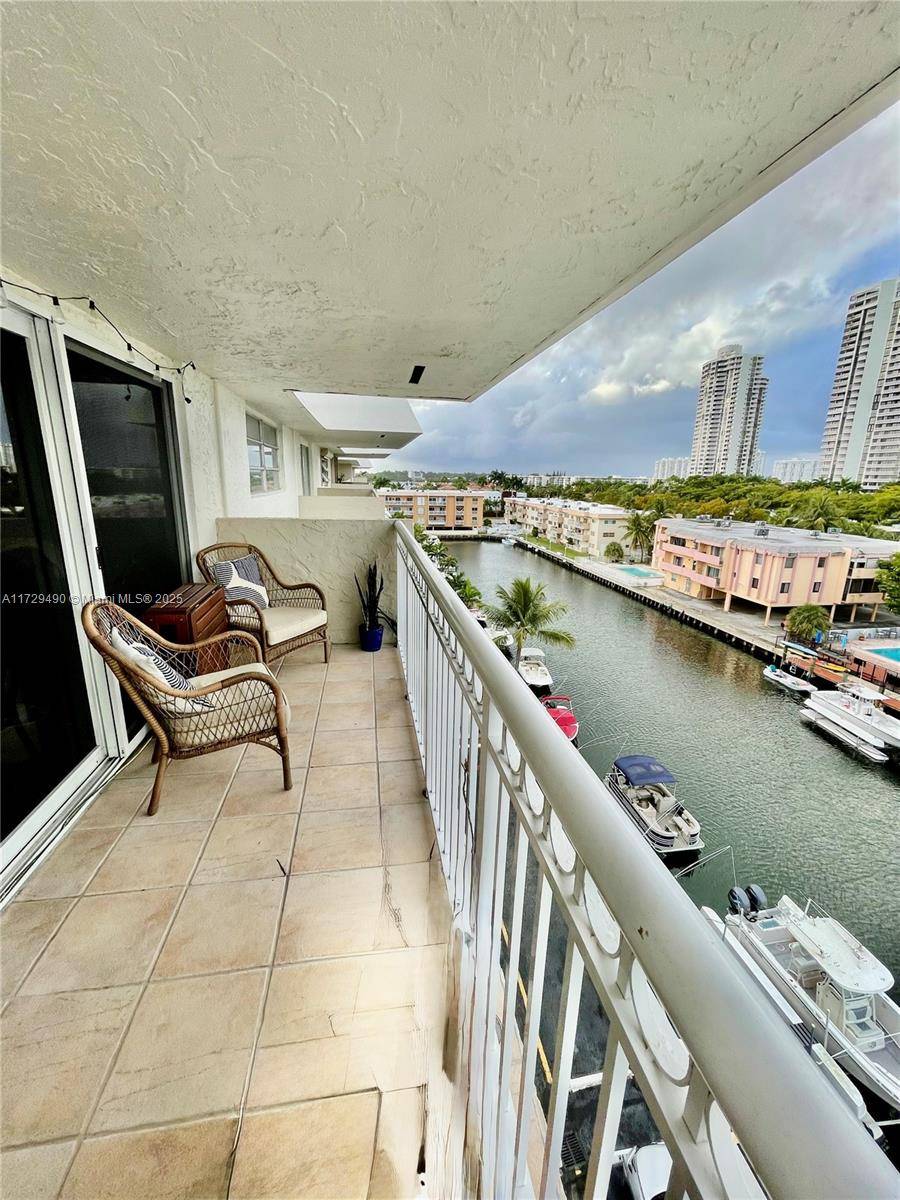 North Miami Beach, FL 33160,3601 NE 170th St #608