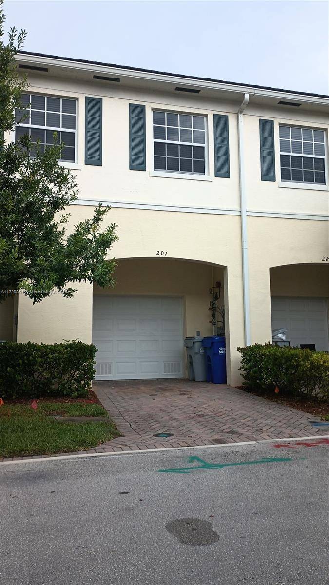 Pompano Beach, FL 33060,291 SW 7th Ct