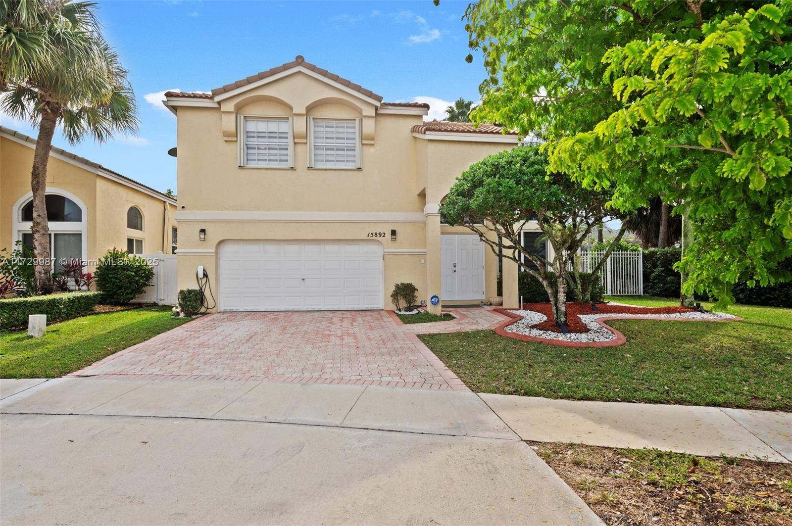 Pembroke Pines, FL 33028,15892 NW 15th Ct
