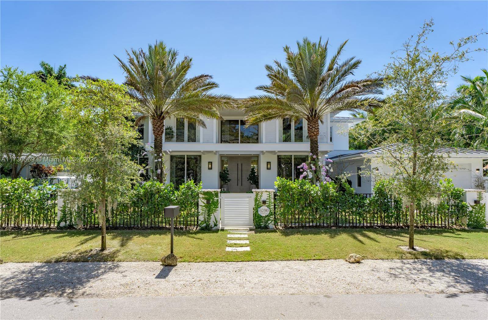 South Miami, FL 33143,6790 SW 76th Ter