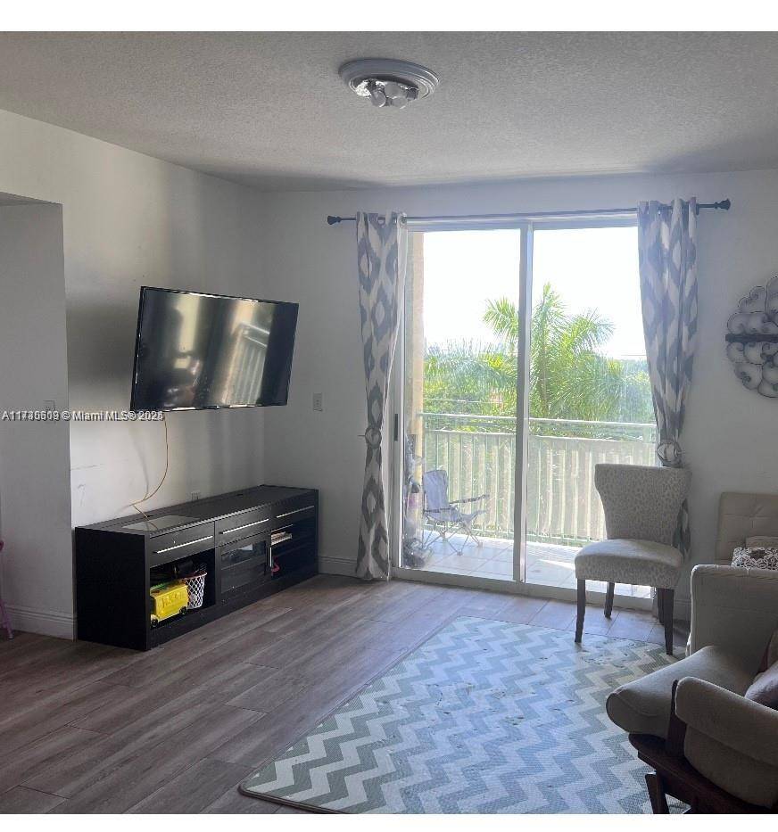 Miami, FL 33145,3500 Coral Way #513