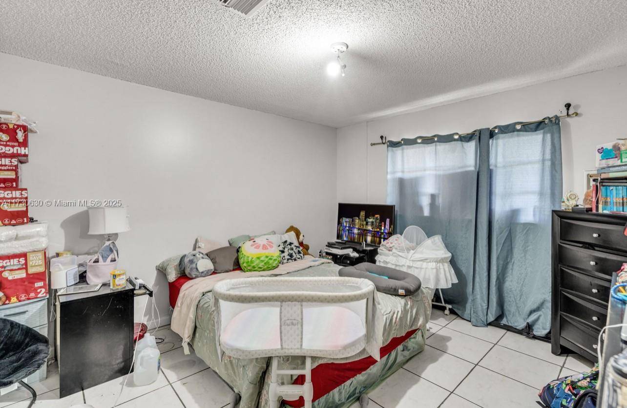 Hialeah Gardens, FL 33018,8851 NW 119th St #4303