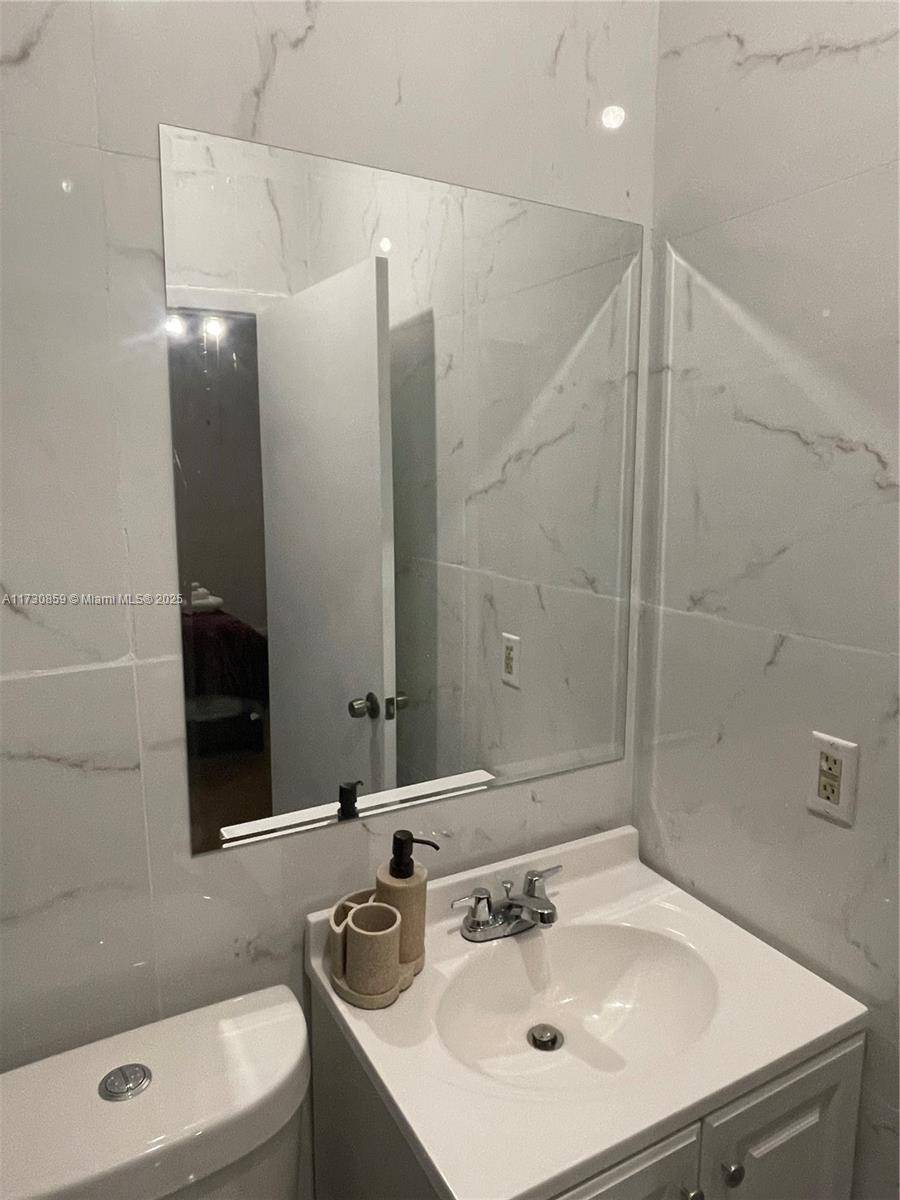 Miami Gardens, FL 33054,16025 NW 20th Ave