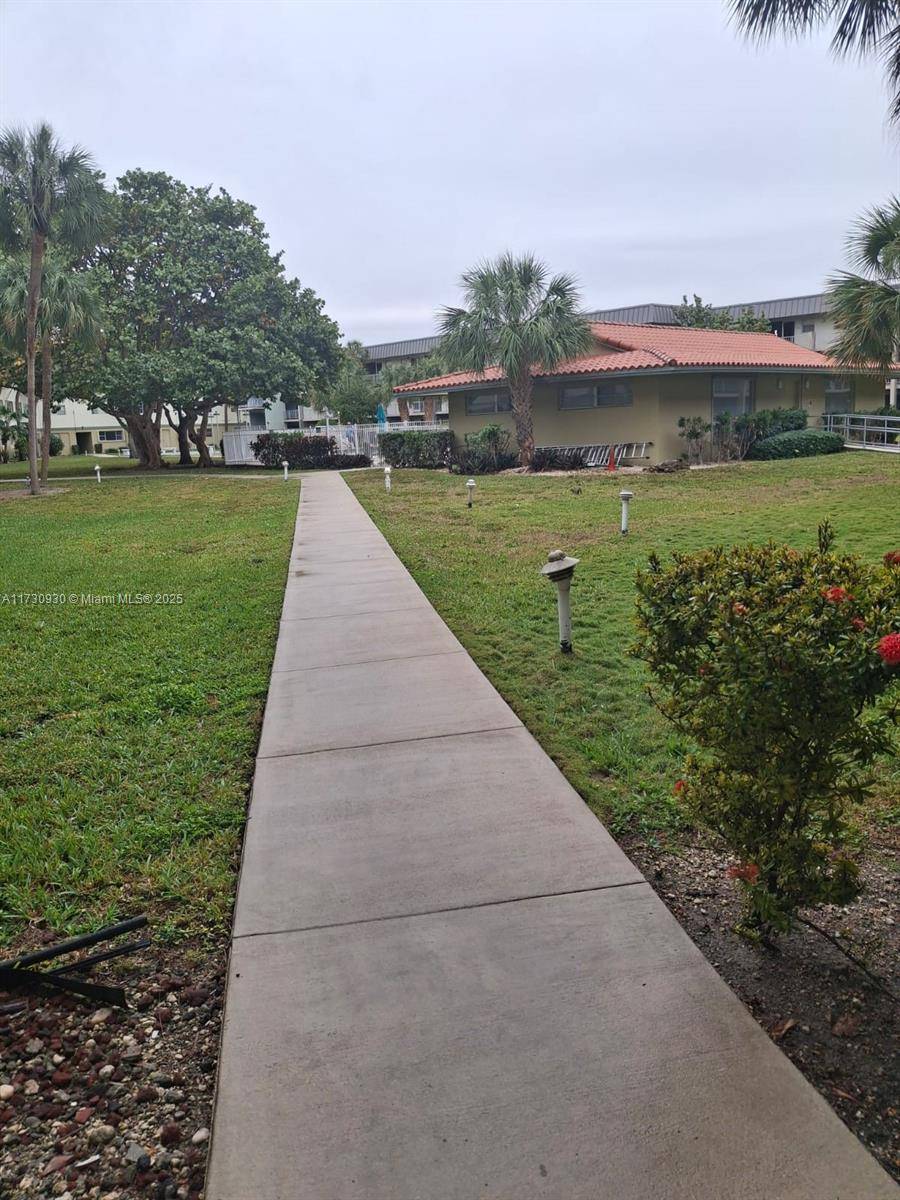 Hallandale Beach, FL 33009,250 Layne Blvd #213