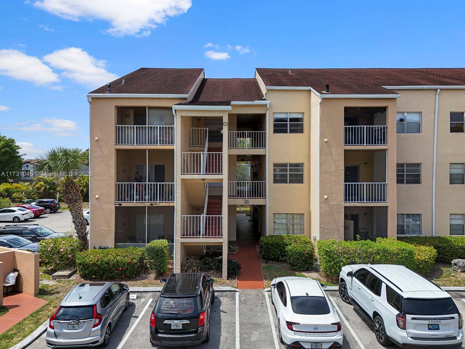 Miami, FL 33196,15315 SW 106th Ter #423