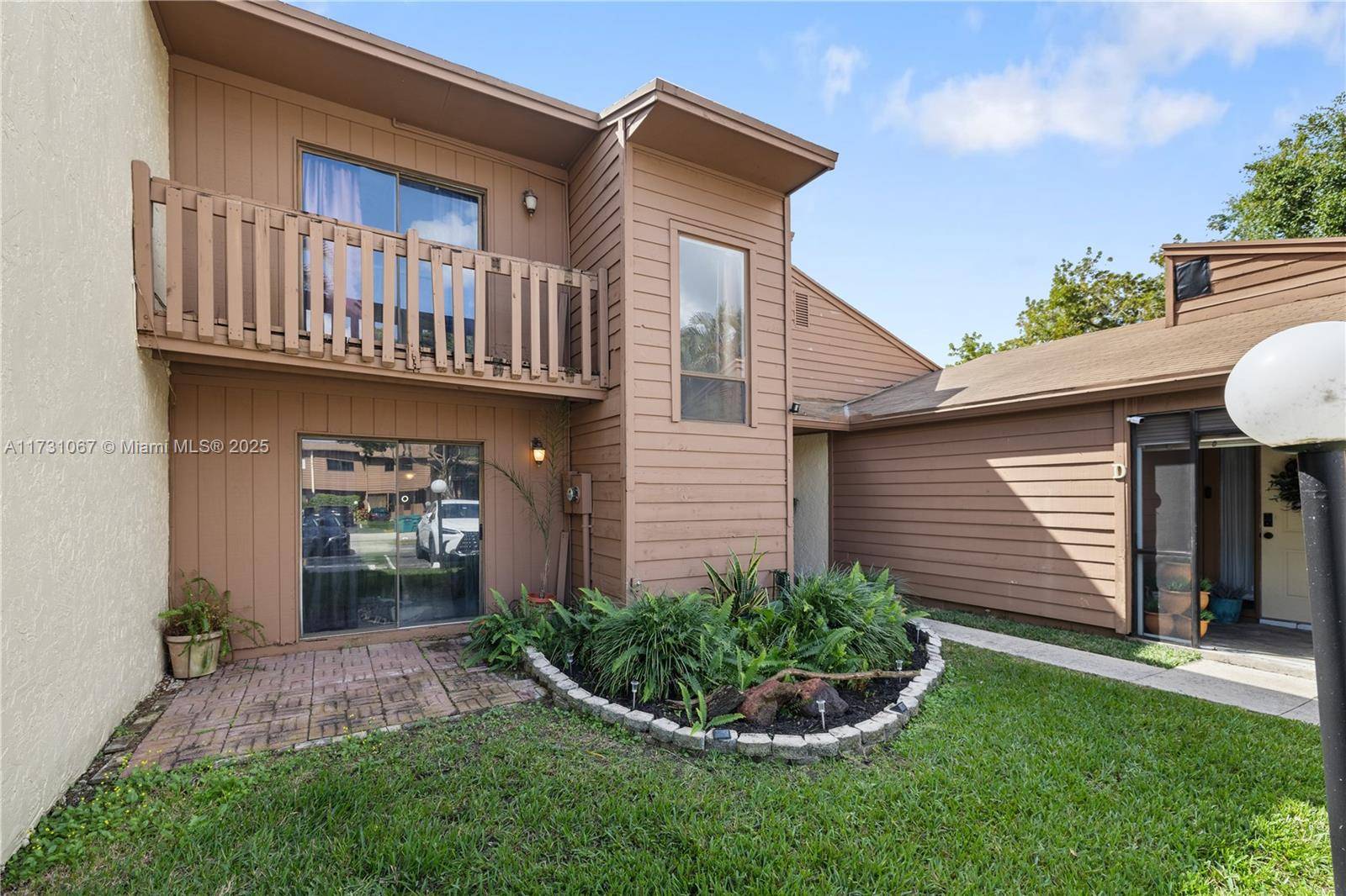 Tamarac, FL 33319,6096 Buckeye Ct #C