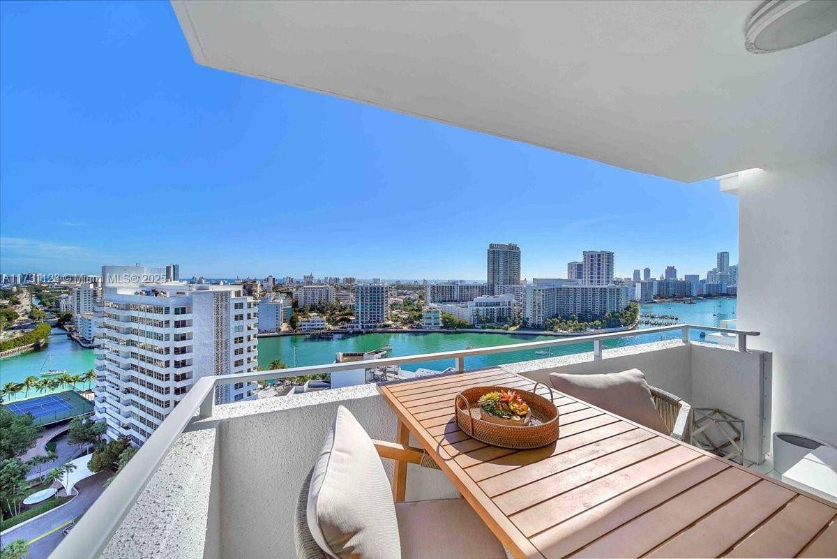 Miami Beach, FL 33139,11 Island av #2010