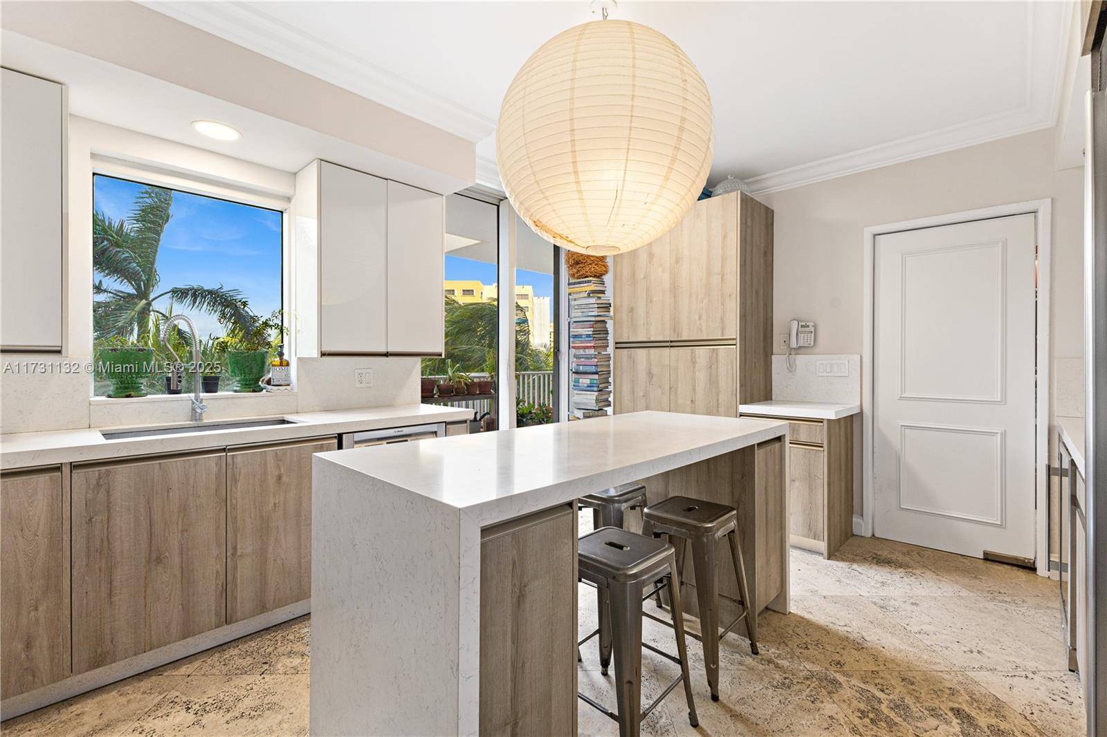Key Biscayne, FL 33149,781 Crandon Blvd #406
