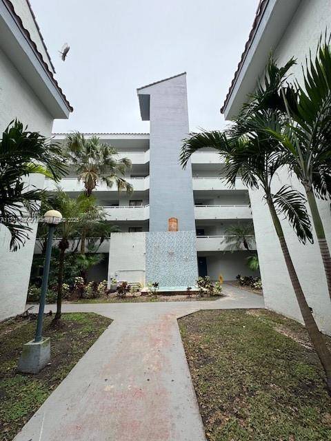 Miami, FL 33193,8335 SW 152nd Ave #PH2