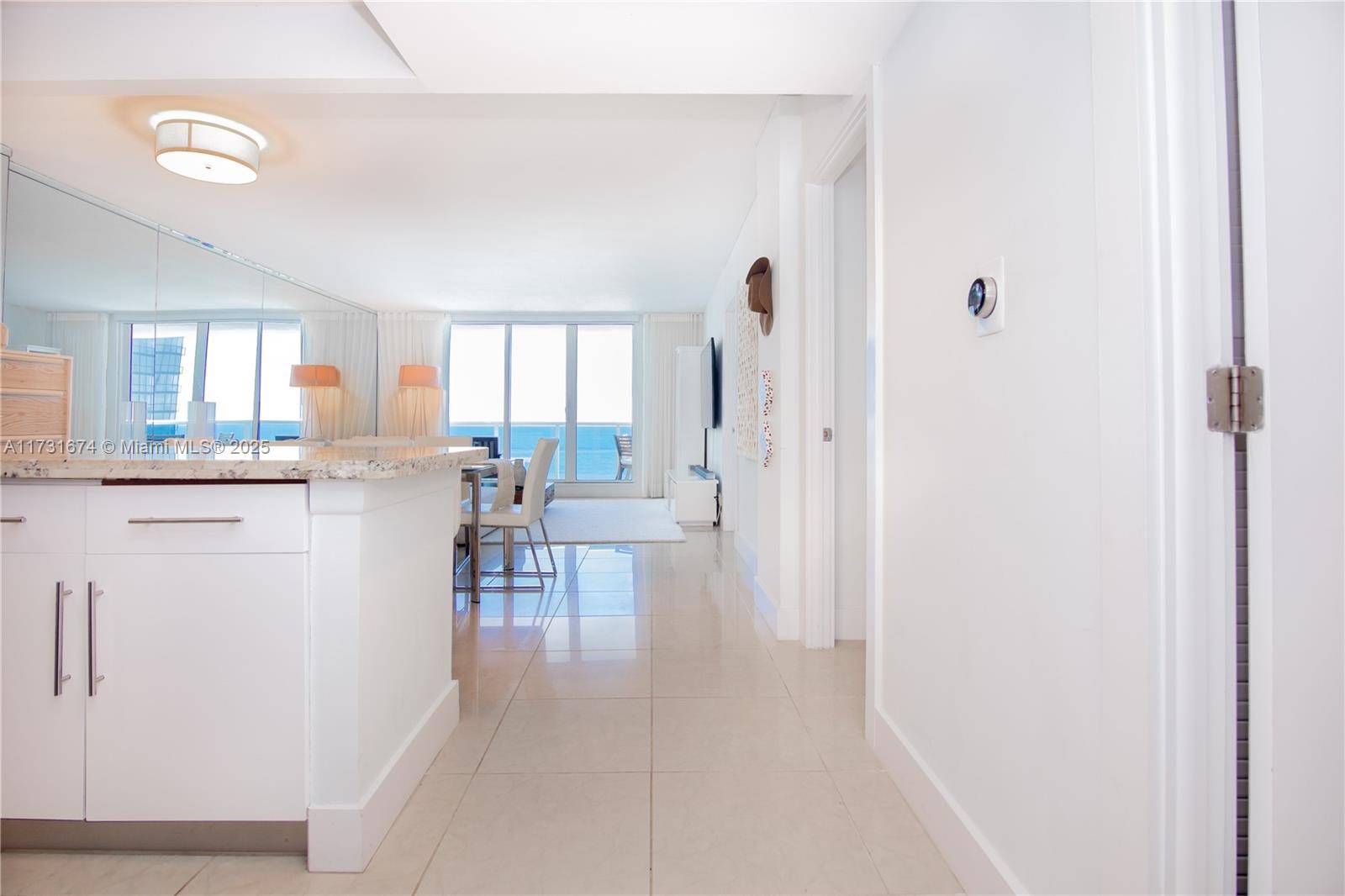 Miami Beach, FL 33139,2301 Collins Ave #938