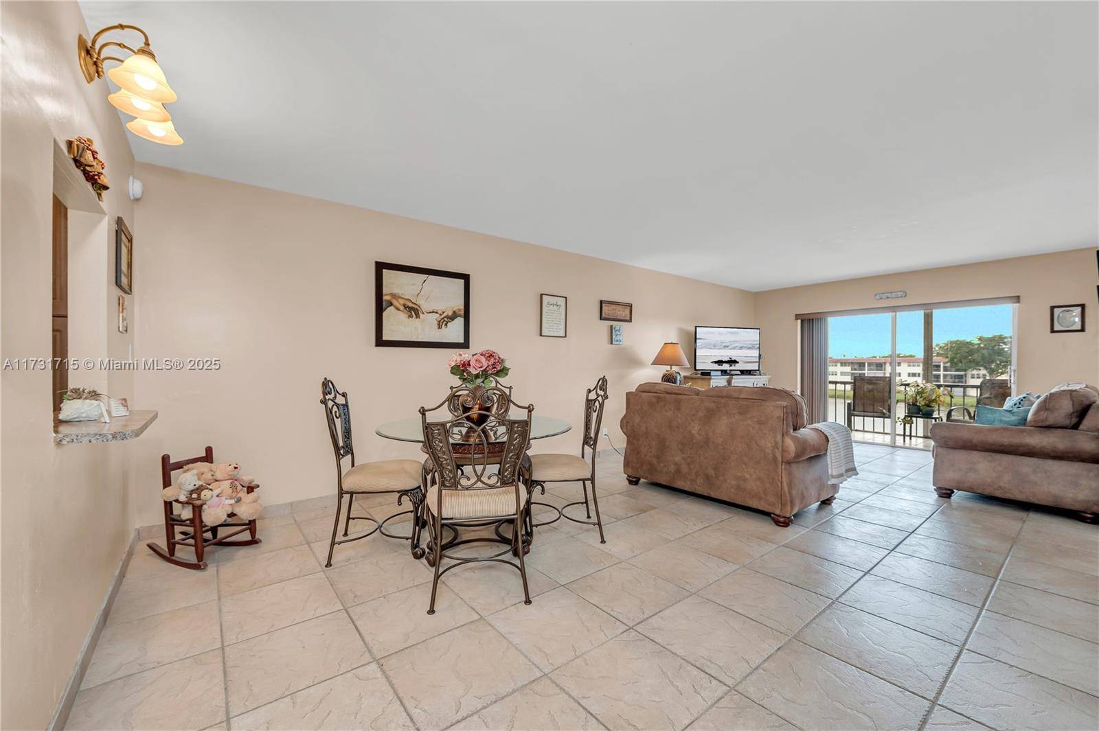 Pembroke Pines, FL 33025,9500 N Hollybrook Lake Dr #309