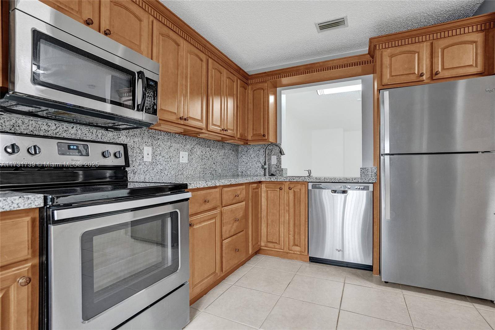 West Palm Beach, FL 33415,2641 W Gately Dr W #1002