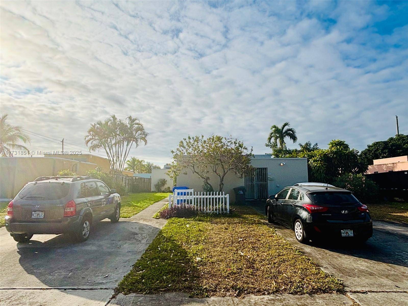 Hollywood, FL 33020,2908 Funston St