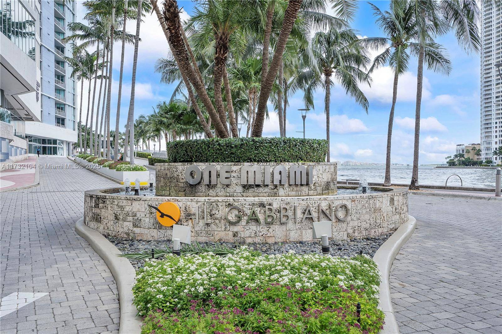 Miami, FL 33131,335 S Biscayne Blvd #2207