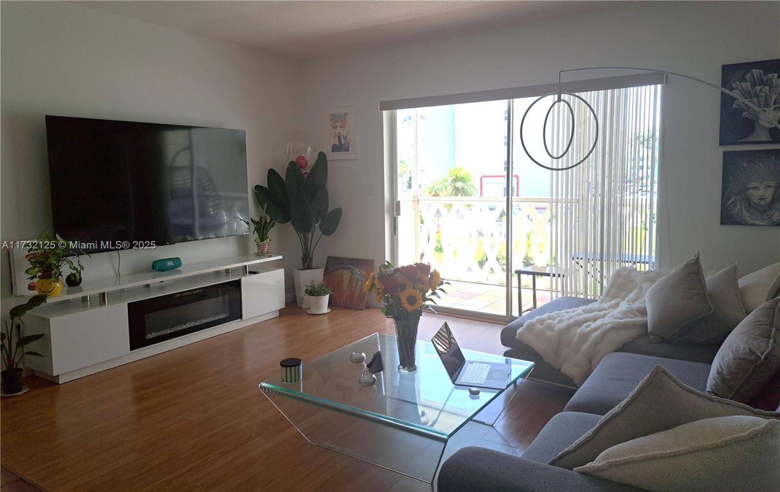 Hallandale Beach, FL 33009,450 Golden Isles Dr #2B