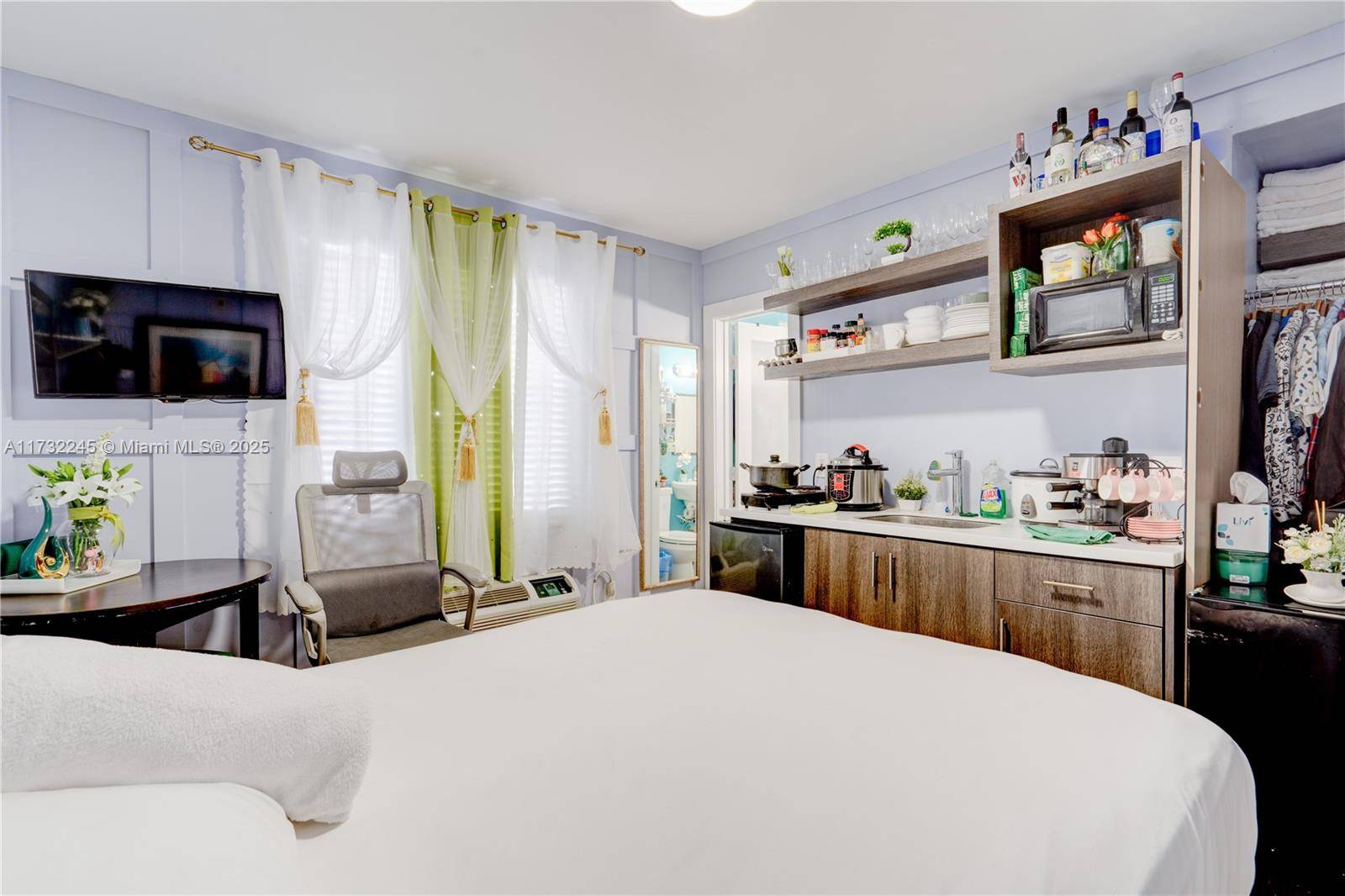 Miami Beach, FL 33141,7451 N Harding Ave