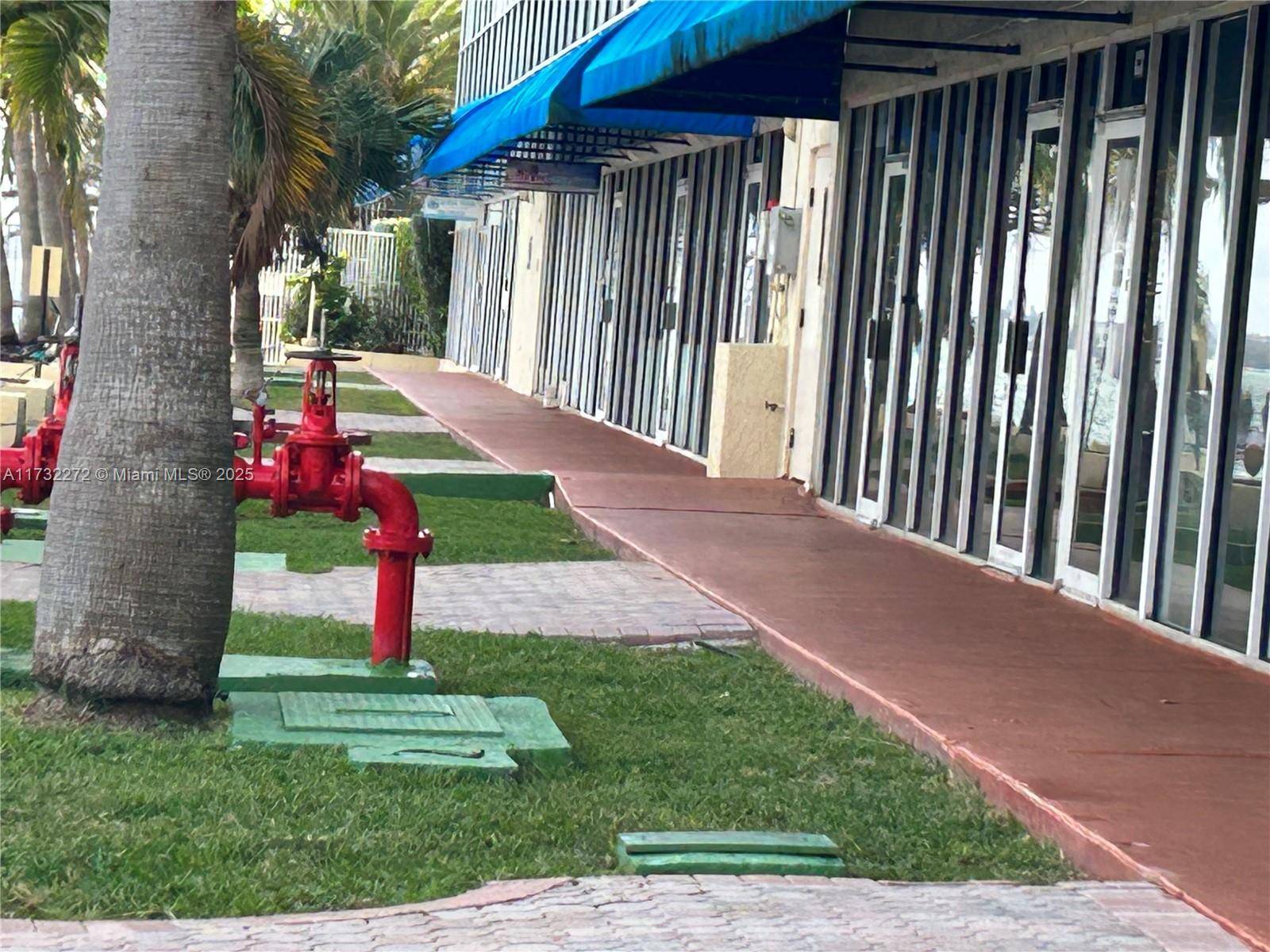 North Bay Village, FL 33141,7601 E Treasure Dr #CU-18