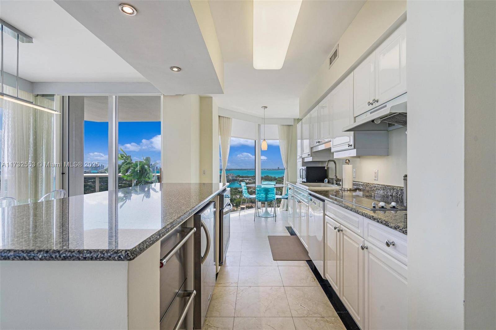 Miami Beach, FL 33140,4779 Collins Ave #2305