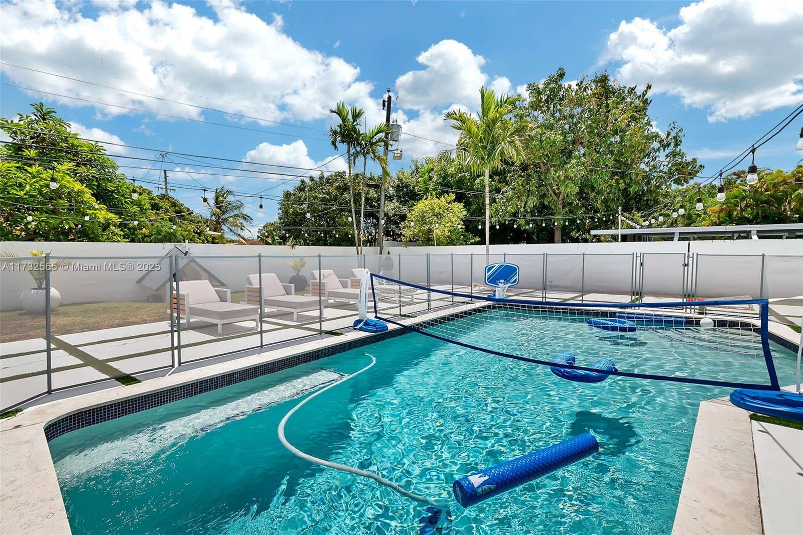 Miami, FL 33135,301 SW 30th Ct