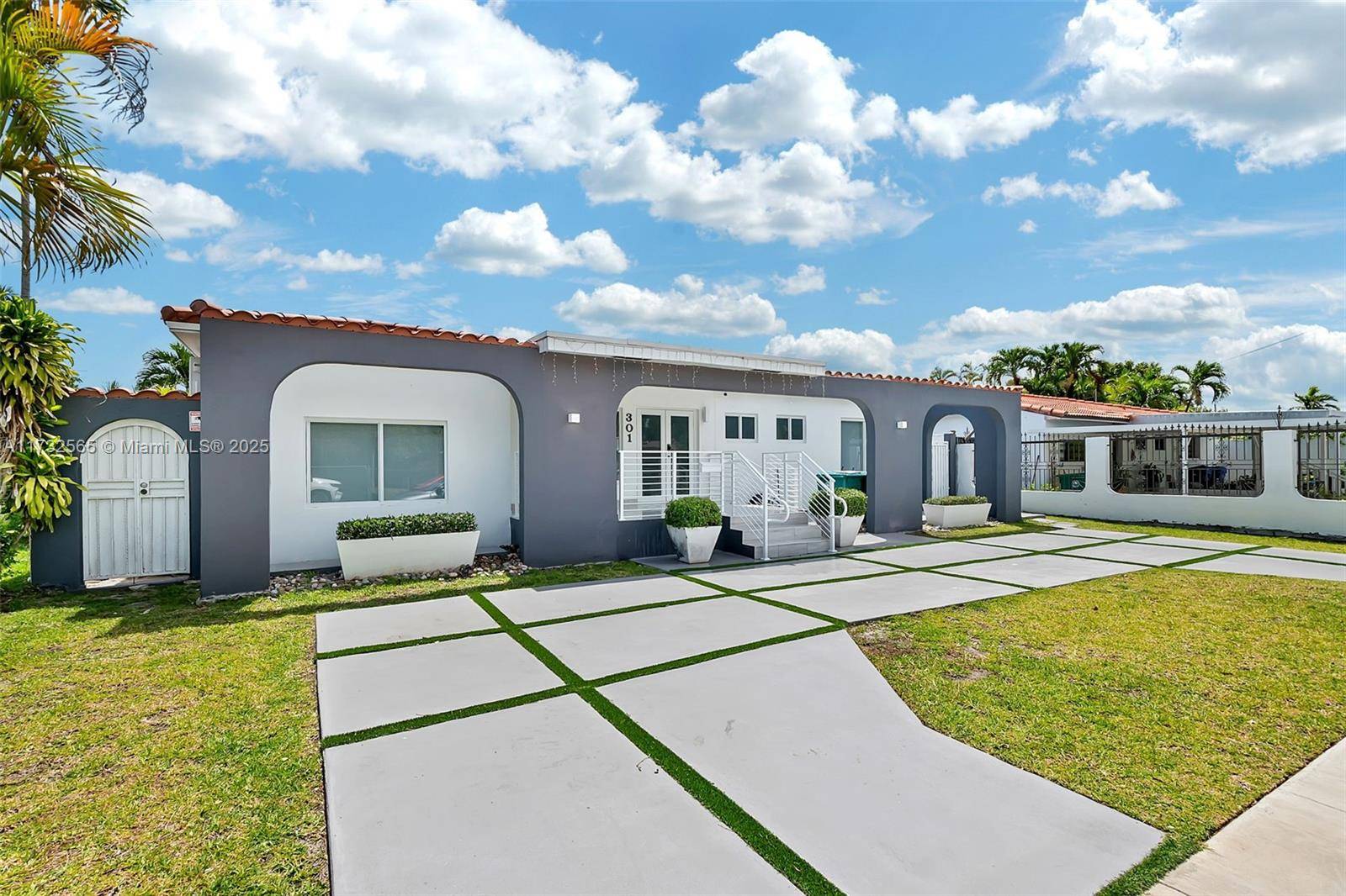 Miami, FL 33135,301 SW 30th Ct