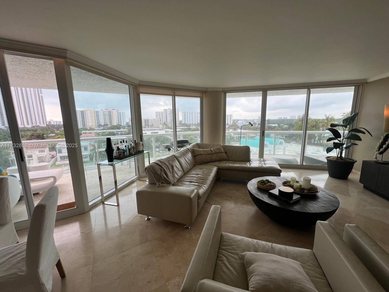 Sunny Isles Beach, FL 33160,16400 Collins Ave #644
