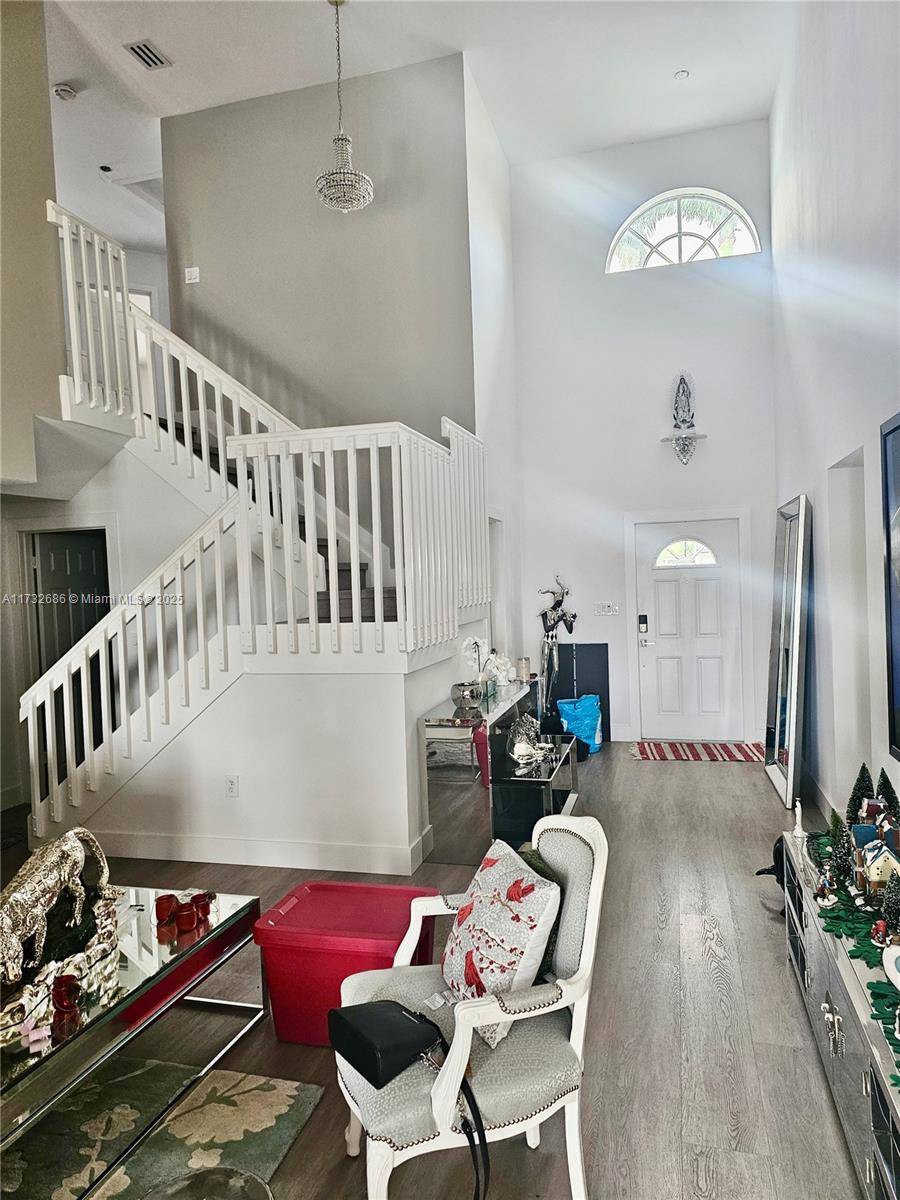 Miami, FL 33193,8463 SW 161st Pl
