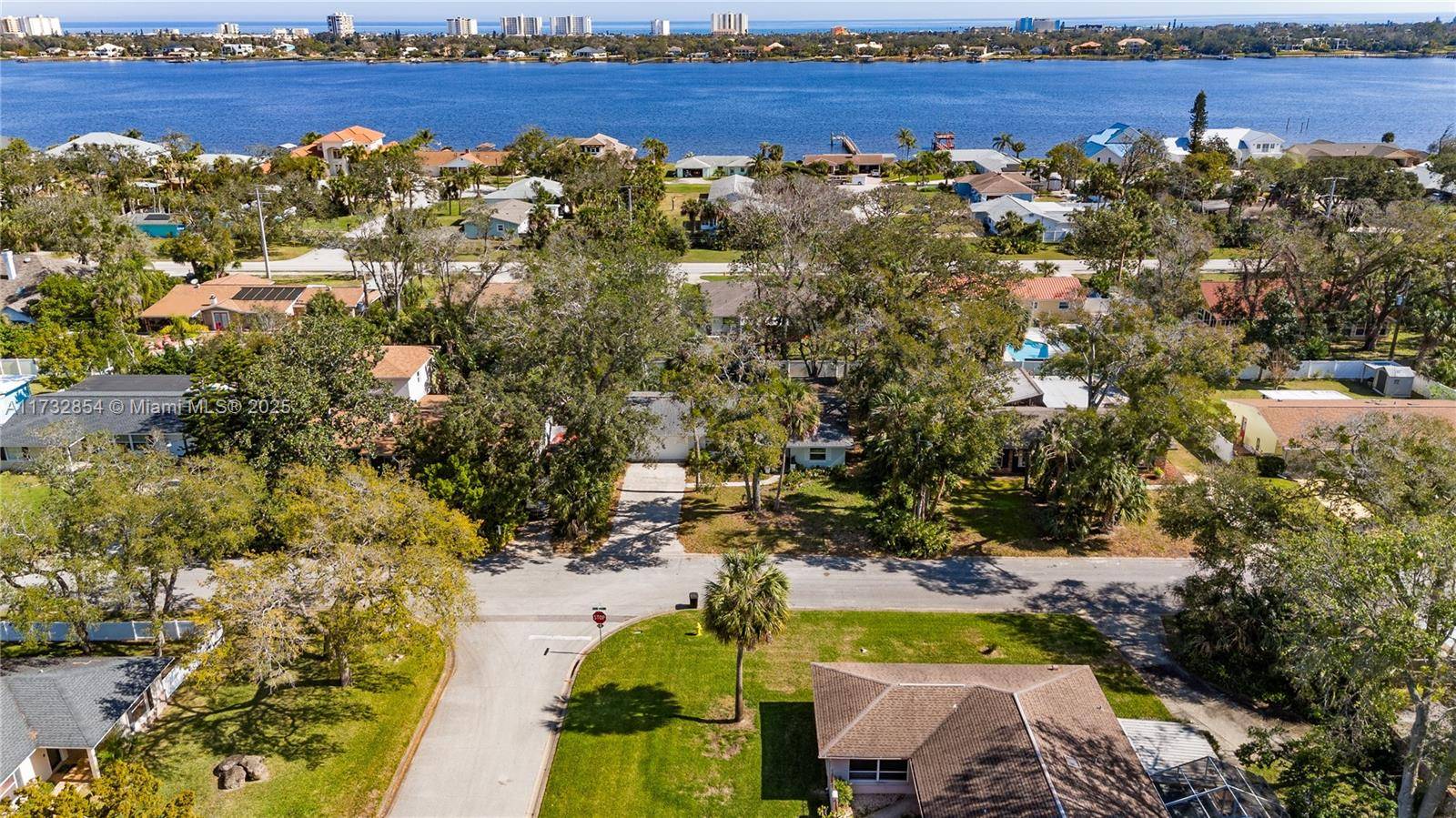 Ormond Beach, FL 32174,1017 Parkwood Dr