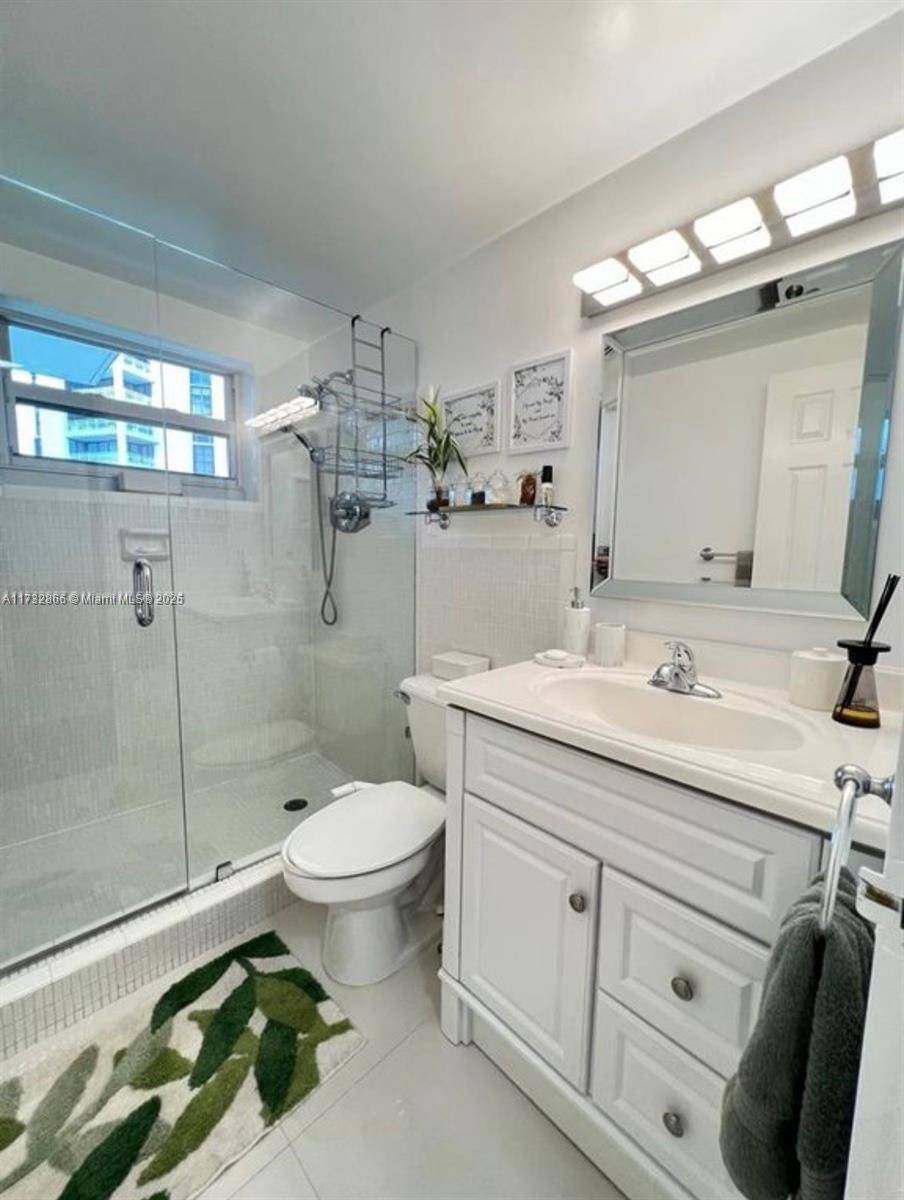 Miami Shores, FL 33138,1700 NE 105th St #408
