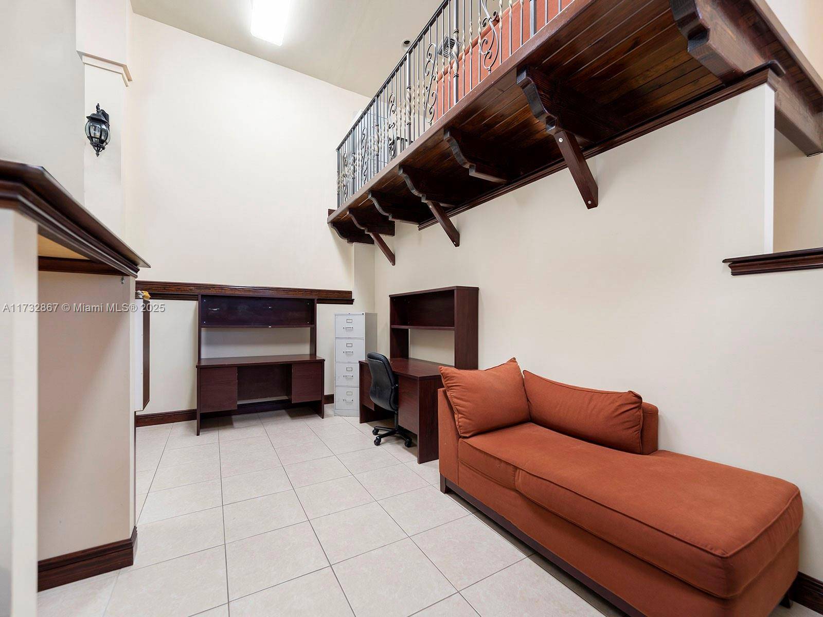 Miami, FL 33176,11050 N Kendall Dr #106