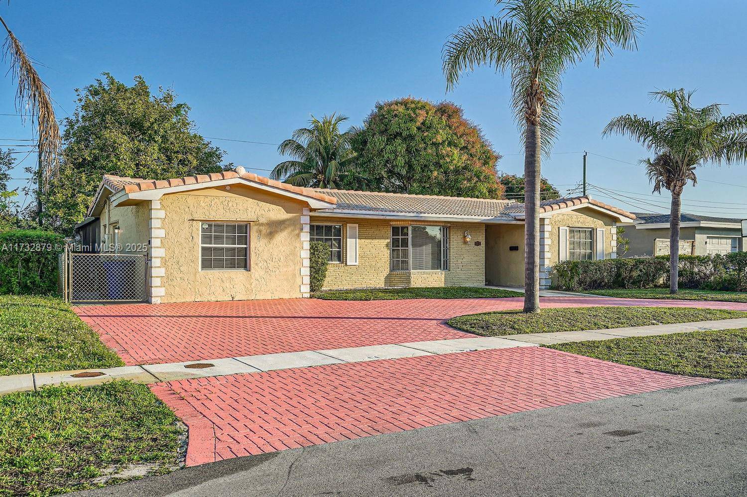 Lauderdale Lakes, FL 33311,3689 NW 27th Ct
