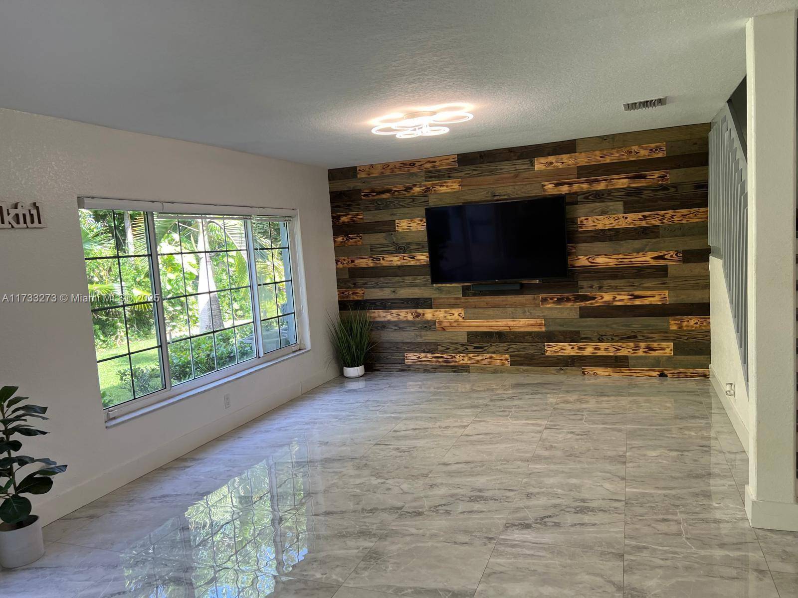 Coral Springs, FL 33065,3464 NW 99th Way #3464