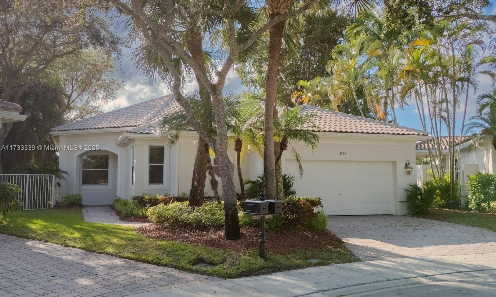 Weston, FL 33327,2575 Bay Pointe Dr