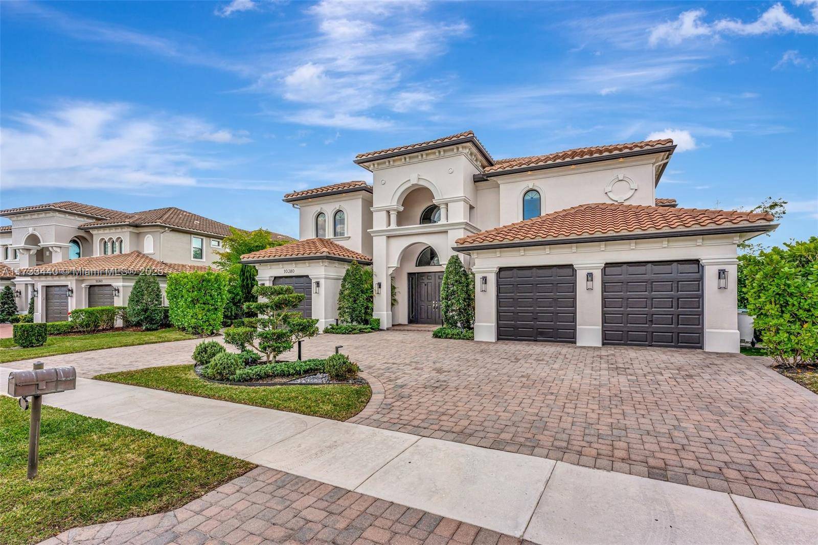 Parkland, FL 33076,10380 S Barnsley Dr