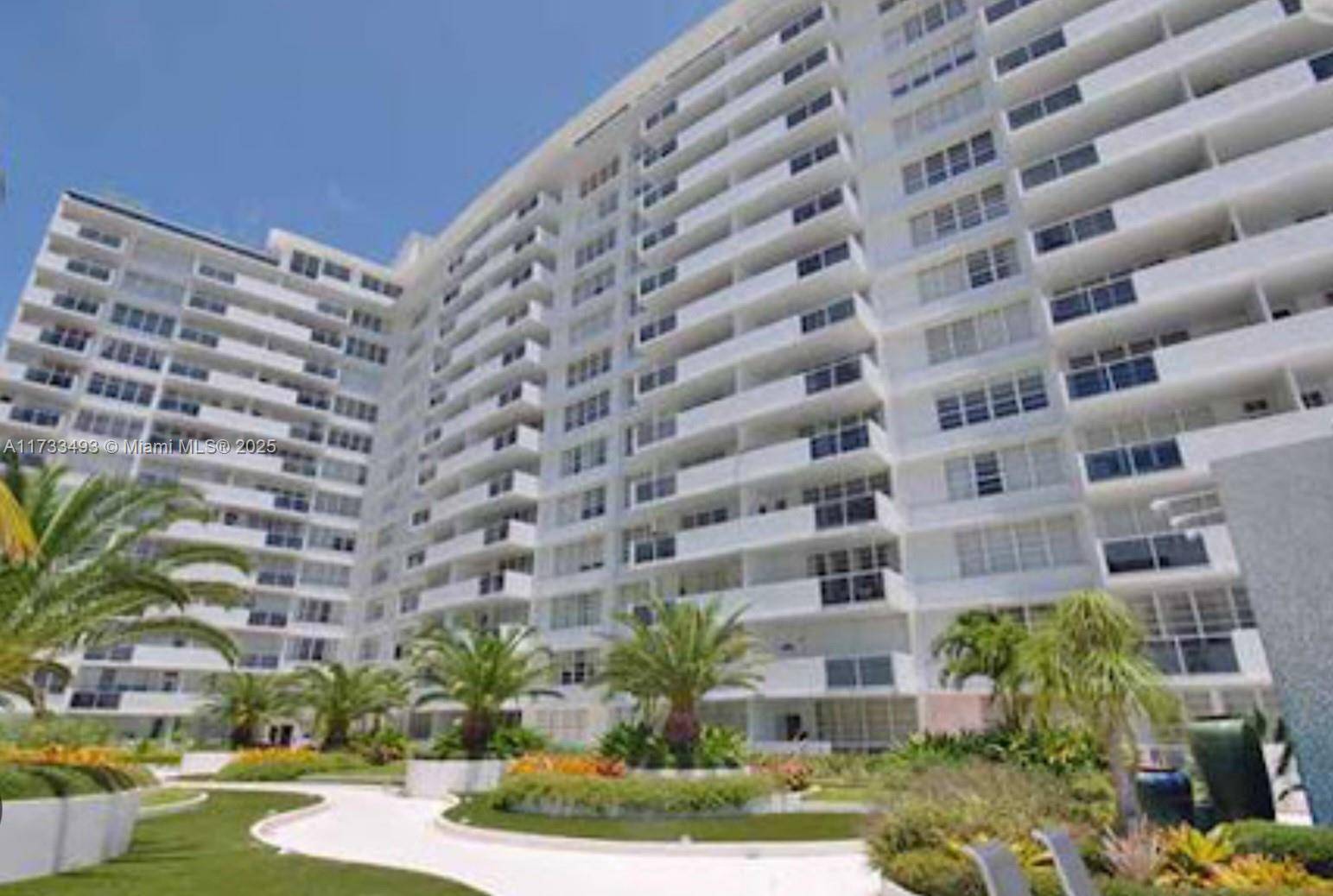 Miami Beach, FL 33139,100 Lincoln Rd #931