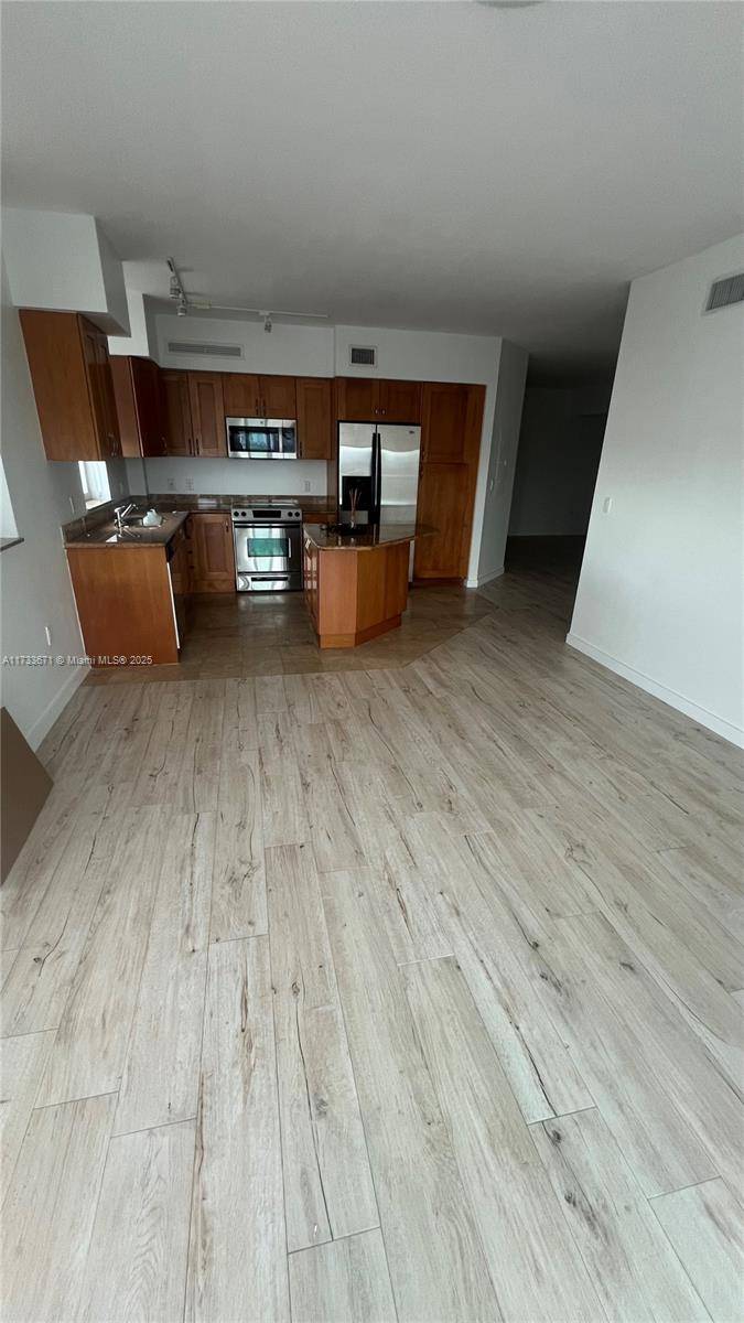Hallandale Beach, FL 33009,1745 E Hallandale Beach Blvd #1807W